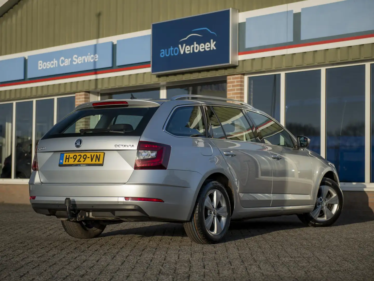 Skoda Octavia Combi 1.5TSi 150pk DSG Greentech Style | Virtual C Grau - 2