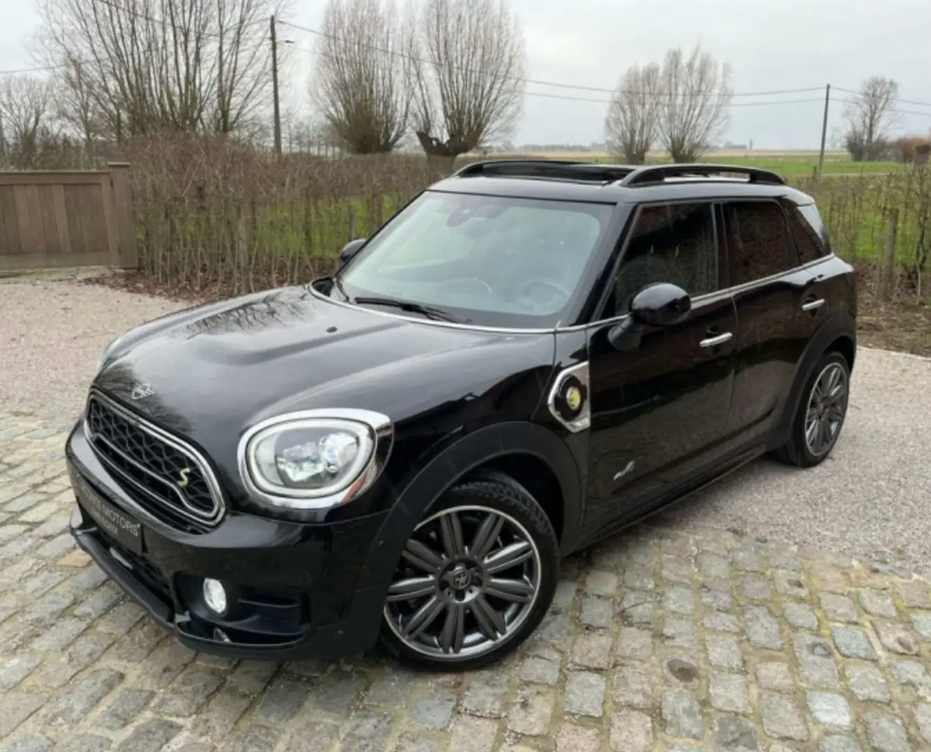 MINI Cooper SE Countryman S E All4 Aut. - BTW Aftrekbaar Černá - 1