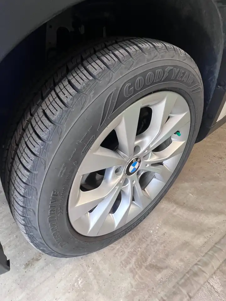 BMW X1 снимка BMW X1