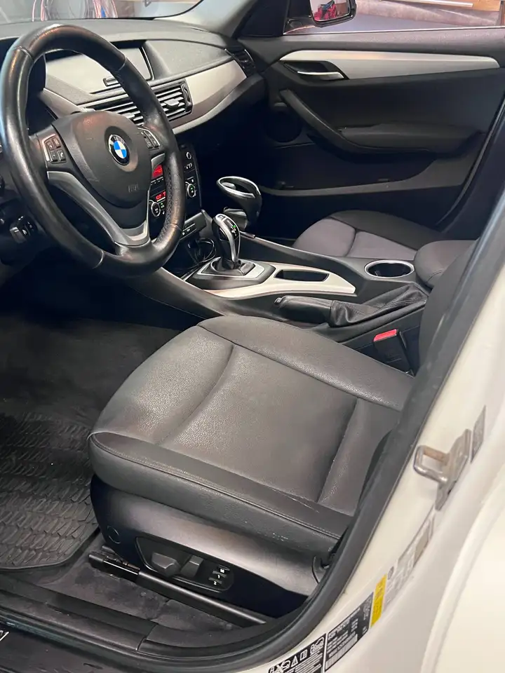 BMW X1 снимка BMW X1