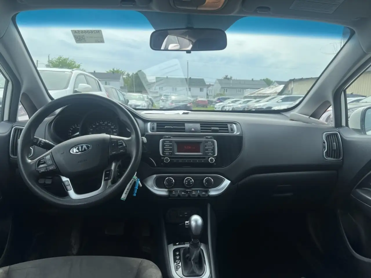 Kia Rio снимка Kia Rio