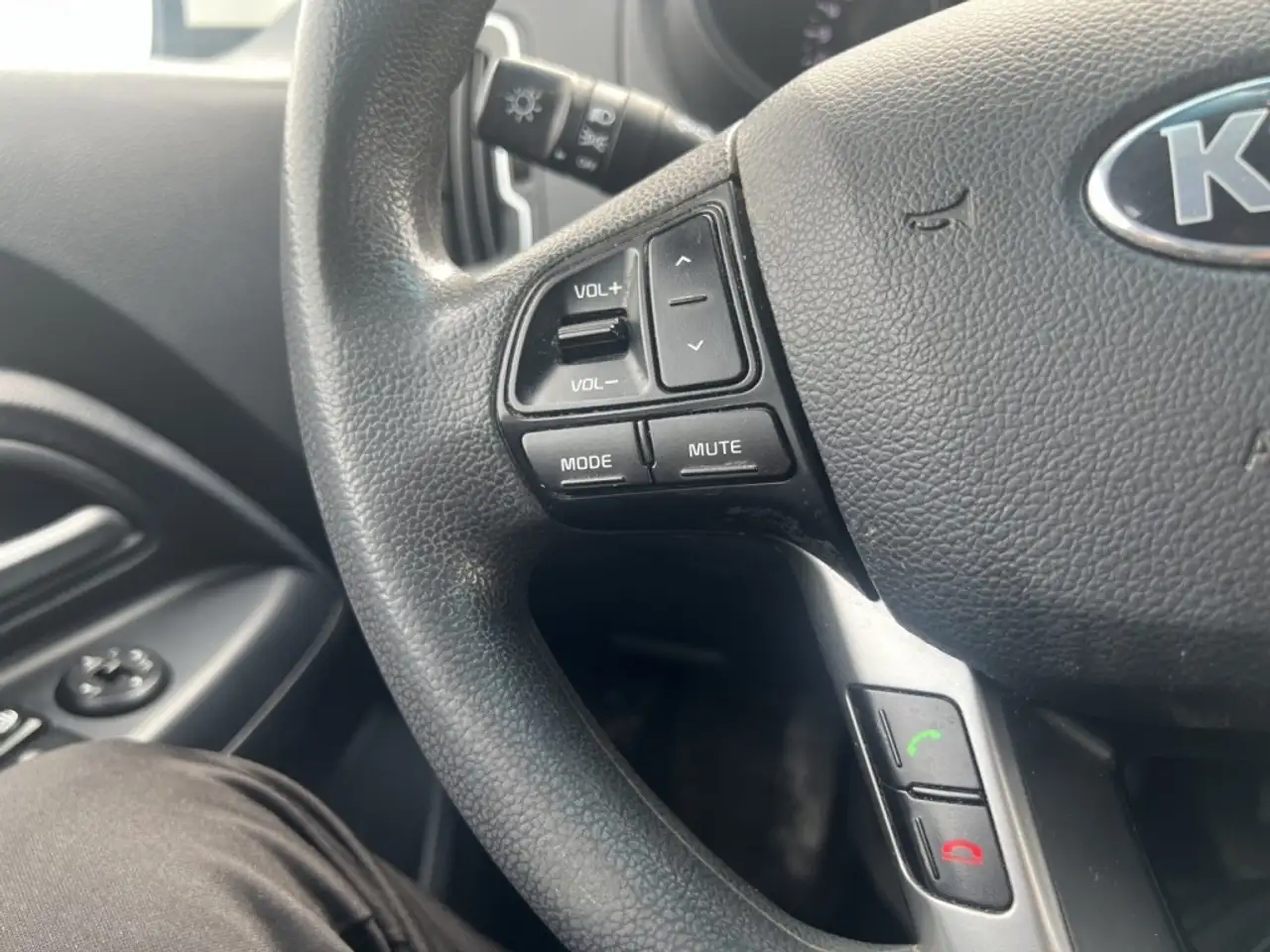 Kia Rio снимка Kia Rio