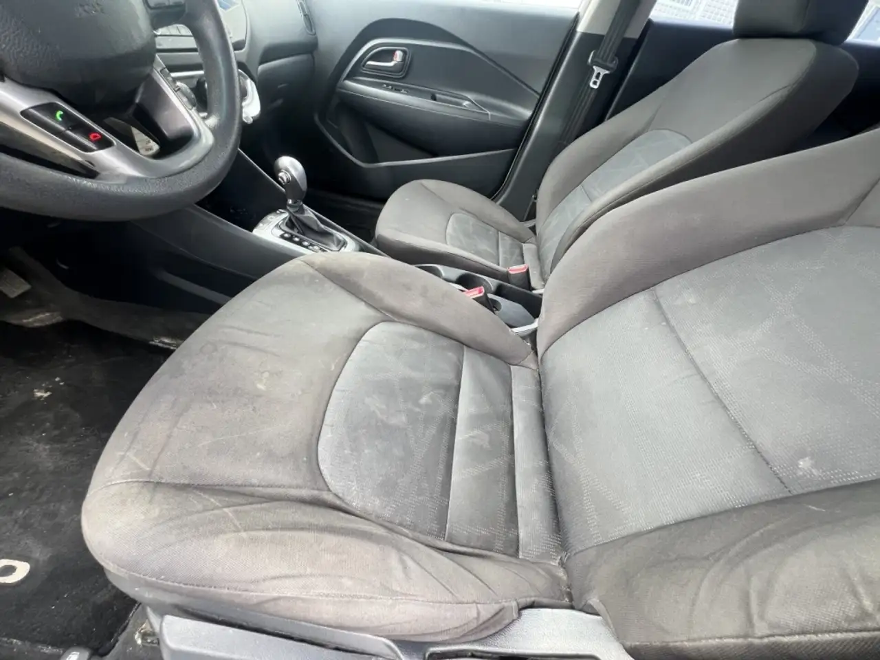 Kia Rio снимка Kia Rio