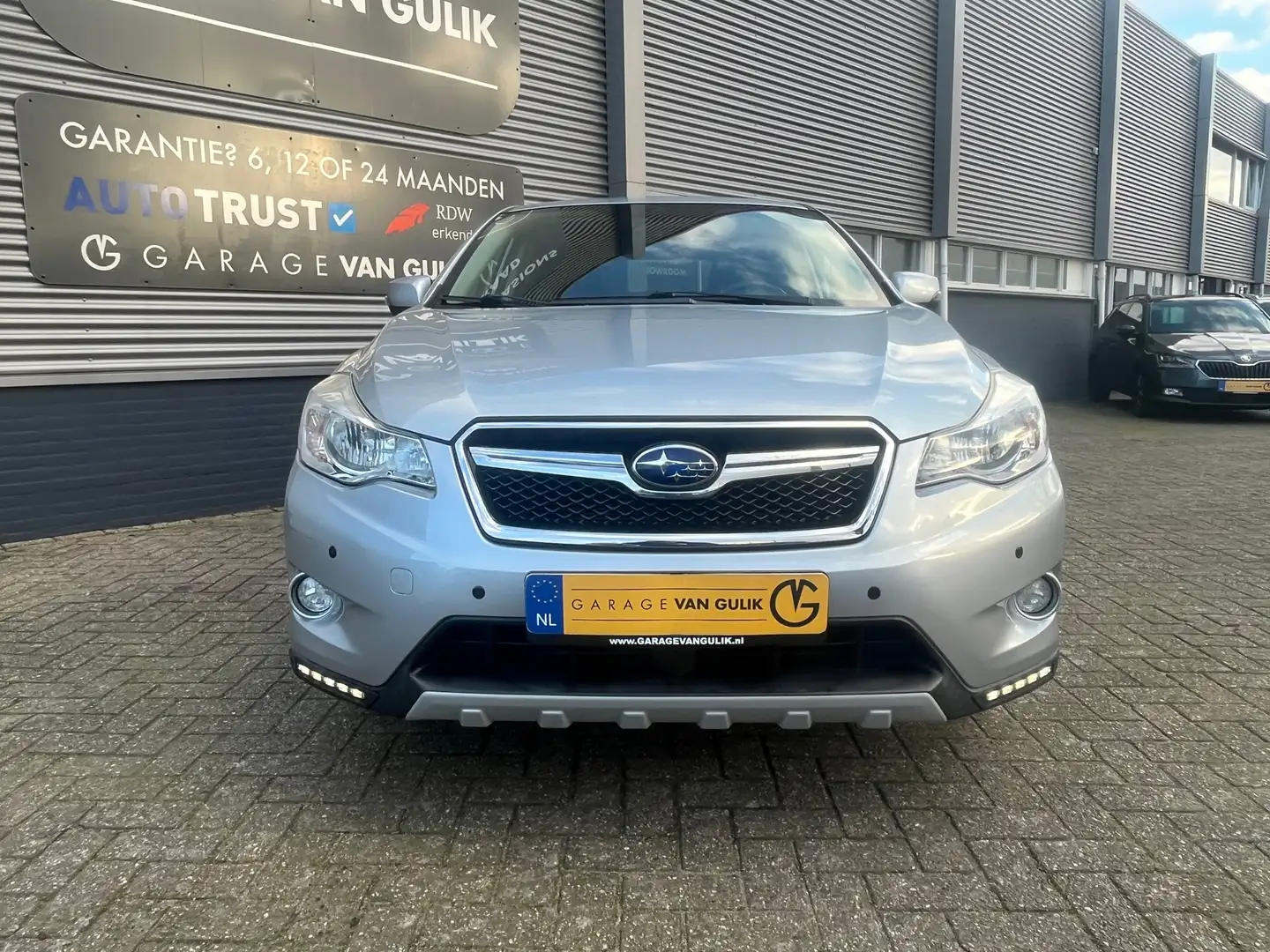 Subaru XV 1.6i 114PK Automaat,4WD,Clima,Cruise,Camera,Parkee Grijs - 2