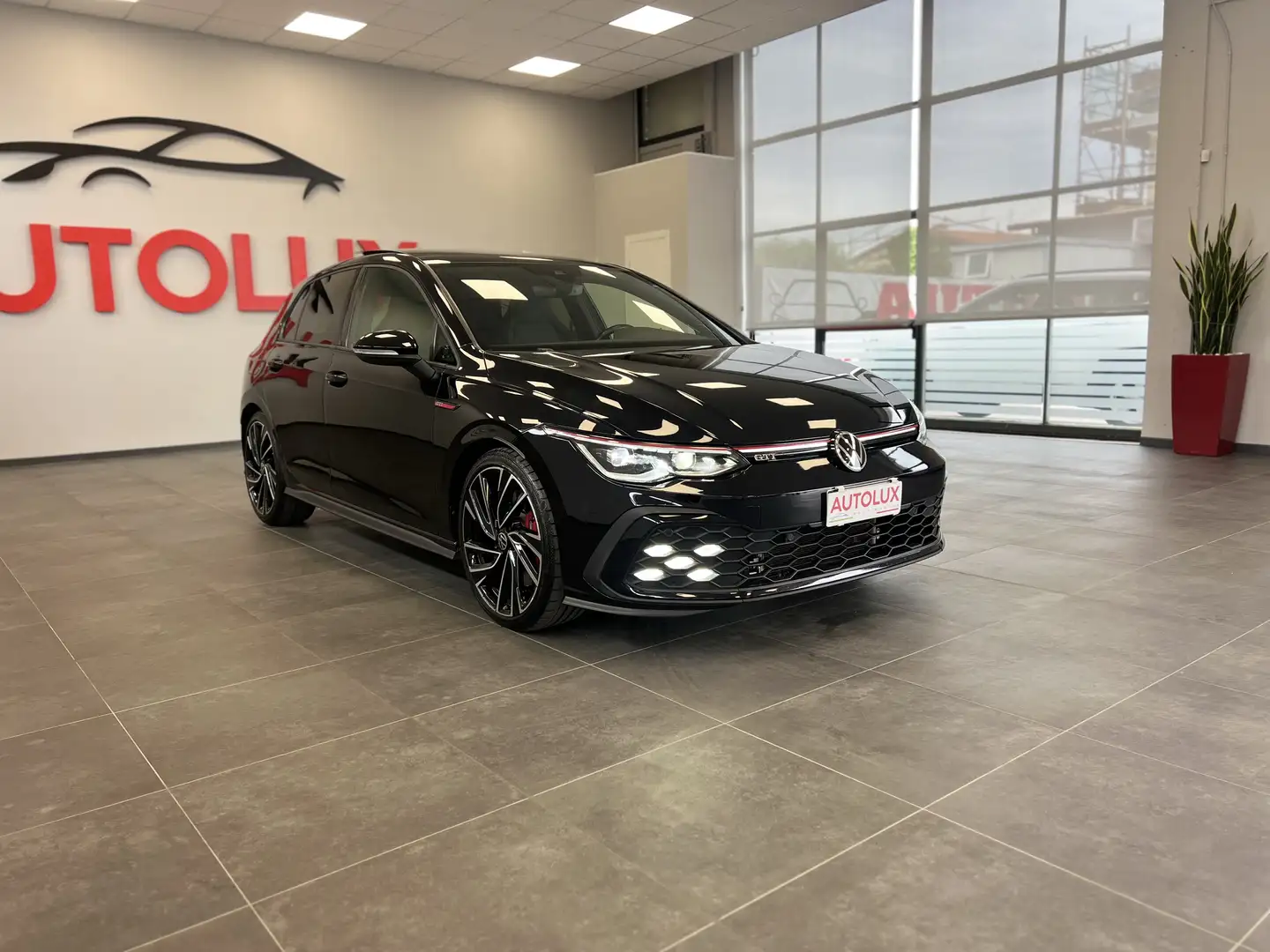 Volkswagen Golf GTI Golf 2.0 tsi GTI 245cv dsg Fekete - 1