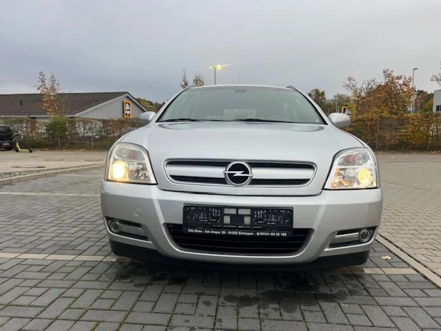 Opel Signum 2.2 Stříbrná - 2