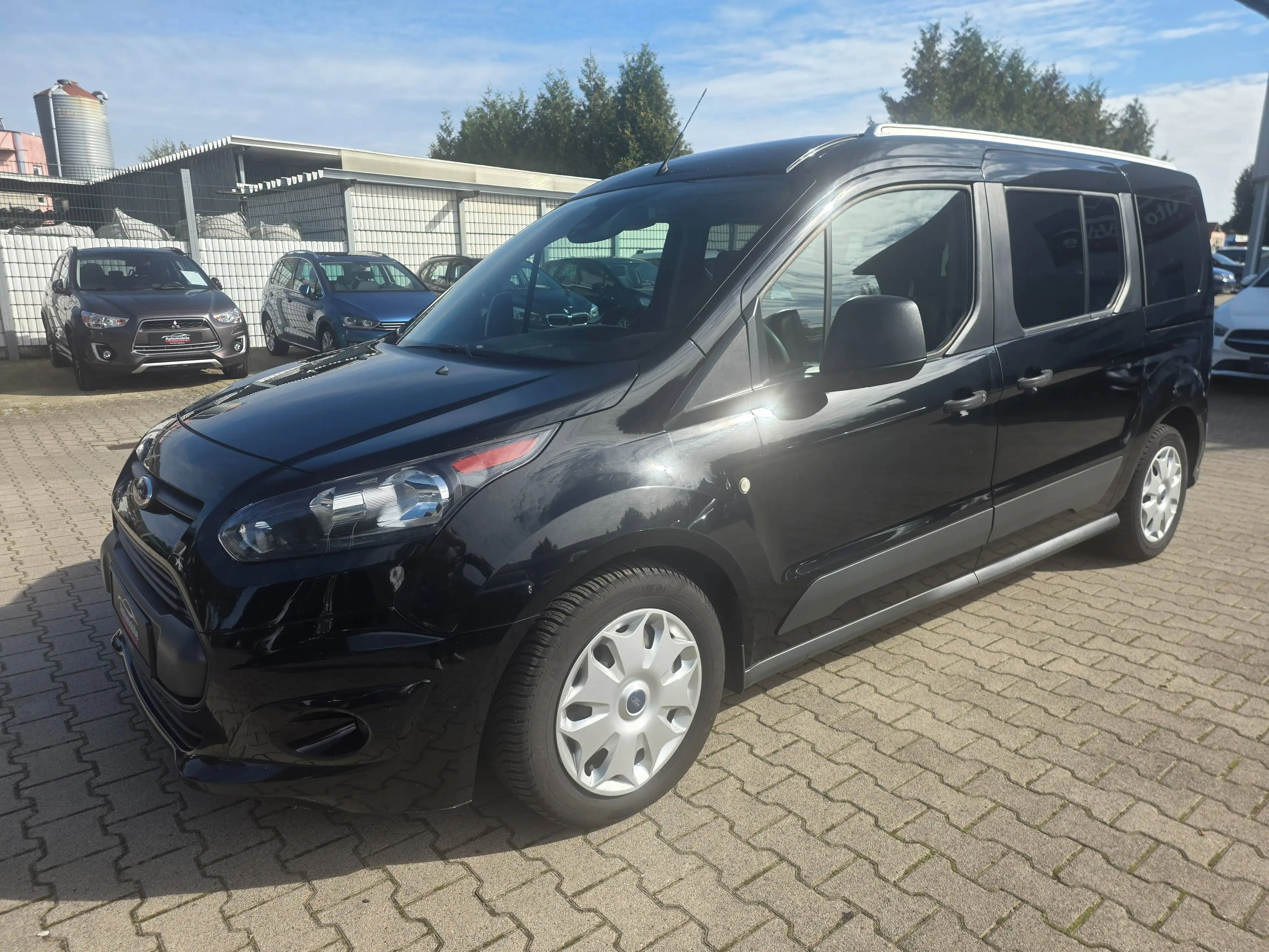 Ford Tourneo Connect Trend 7 Sitze / AC Auto.
