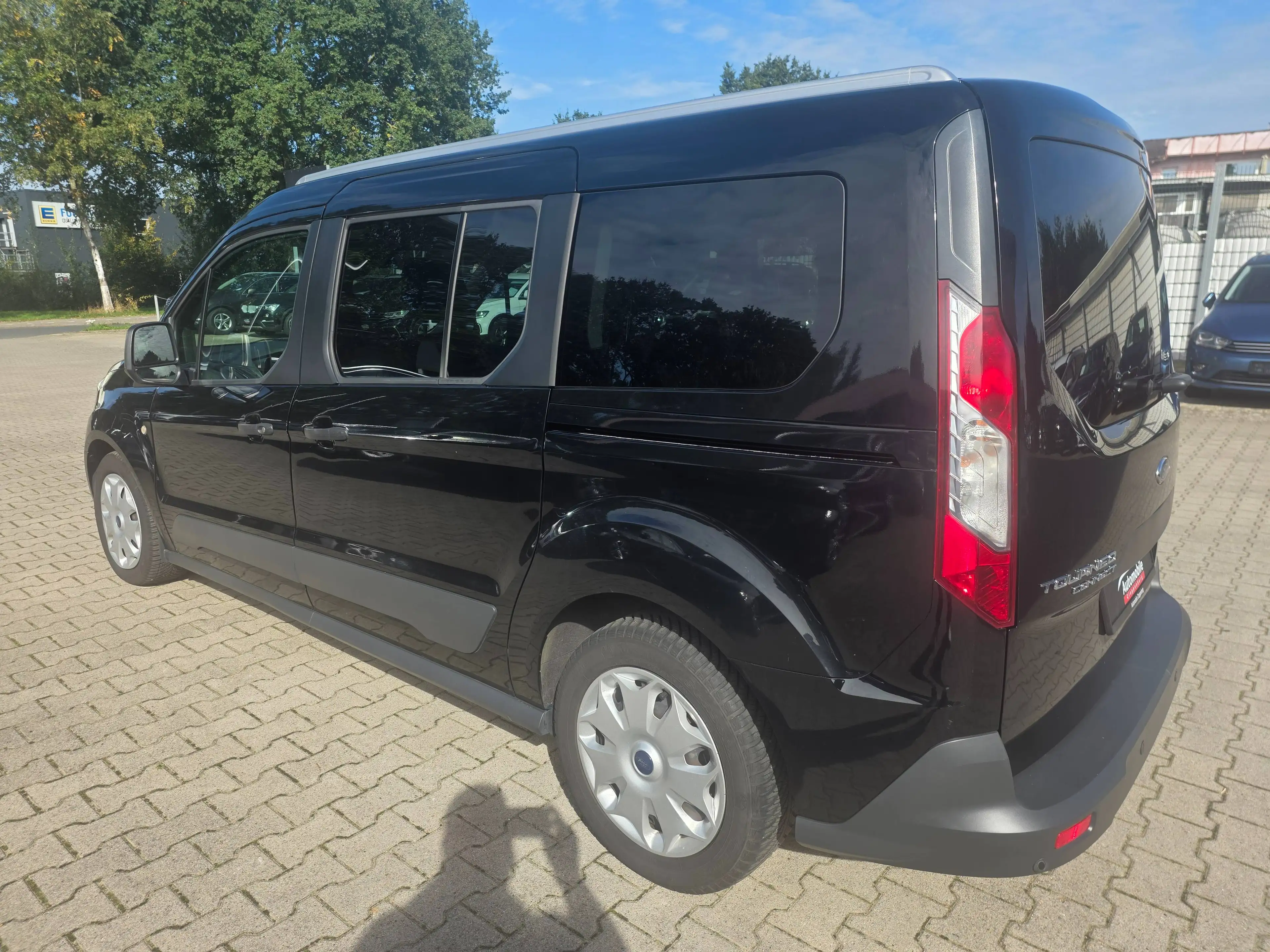 Ford Tourneo Connect Trend 7 Sitze / AC Auto. — photo 10