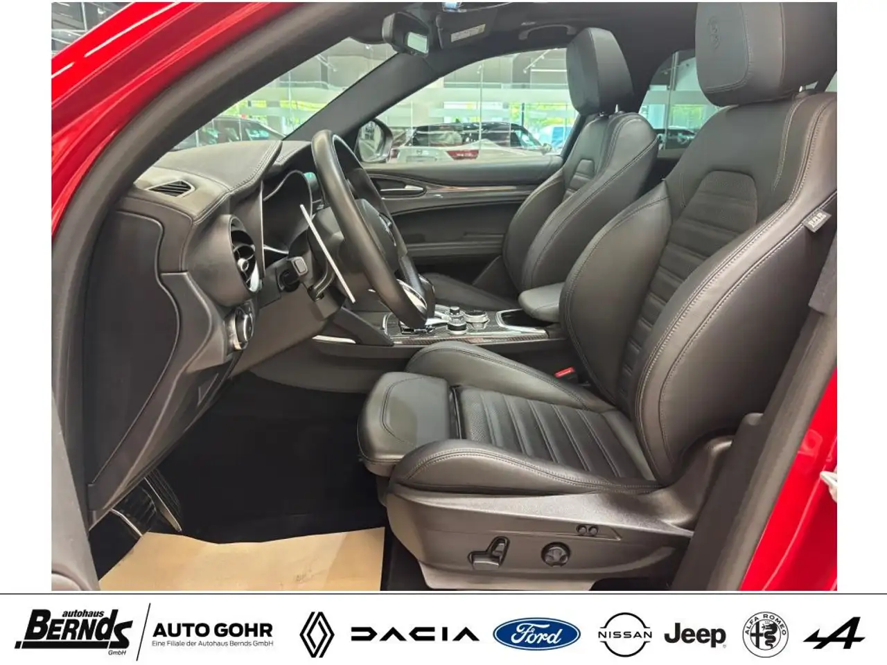 Alfa Romeo Stelvio 2022 — фото 15