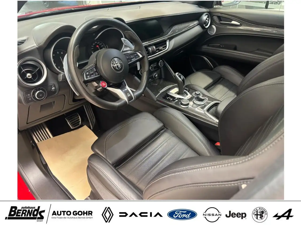 Alfa Romeo Stelvio 2022 — фото 14