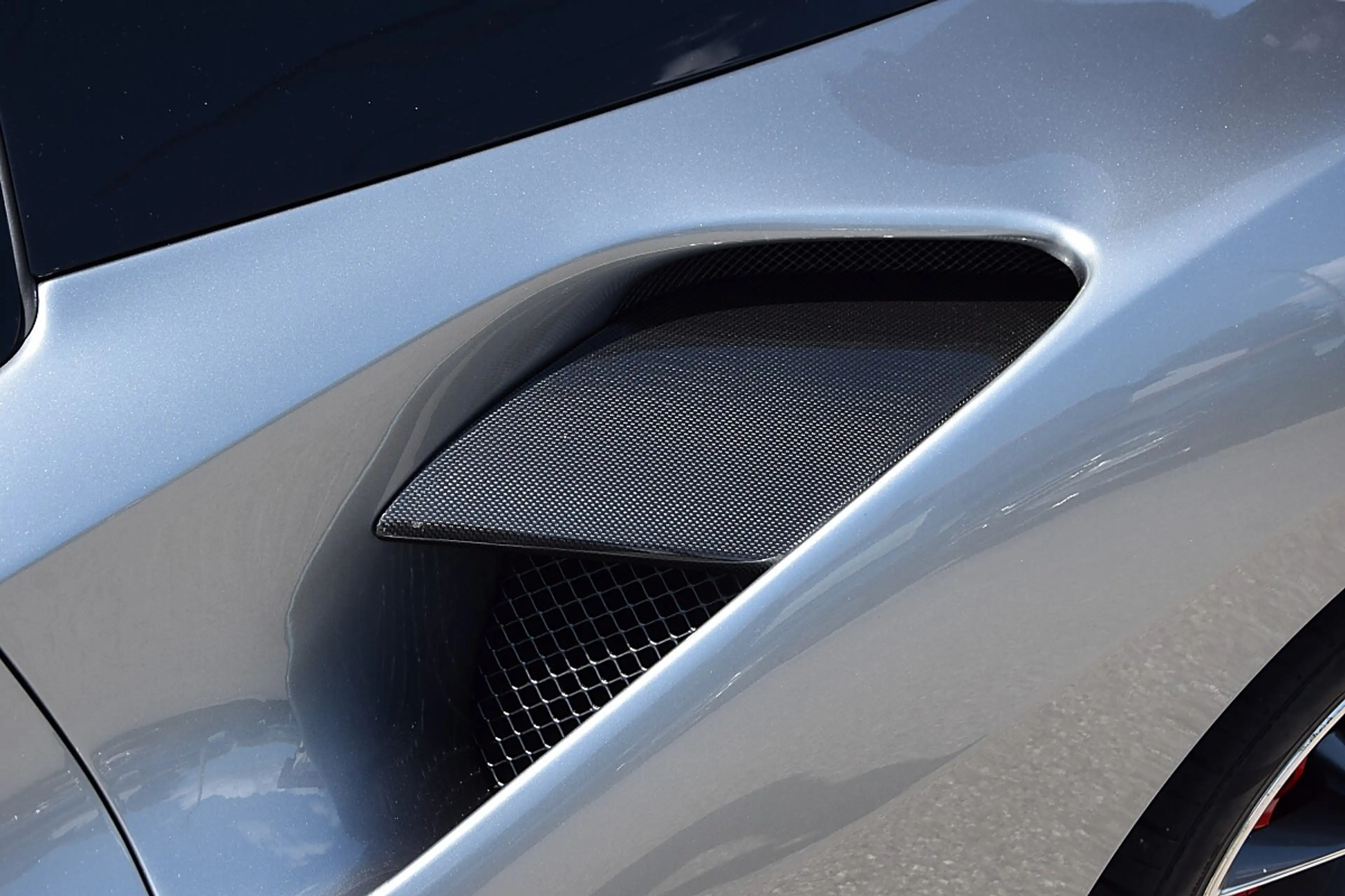 Ferrari 488 Spider *Lift*Kamera*TwoTone Bodypaint* — photo 15
