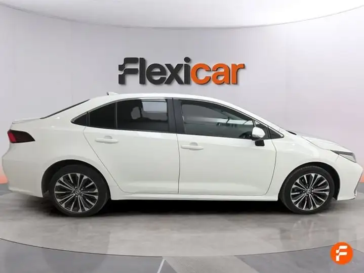 Toyota Auris 2025, foto 4