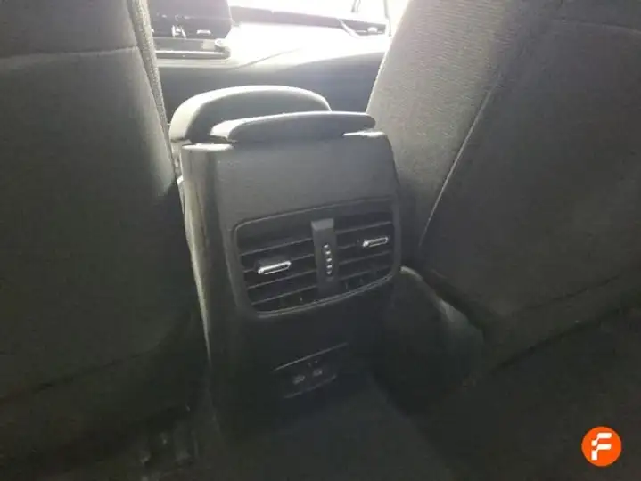 Toyota Auris 2025, foto 25