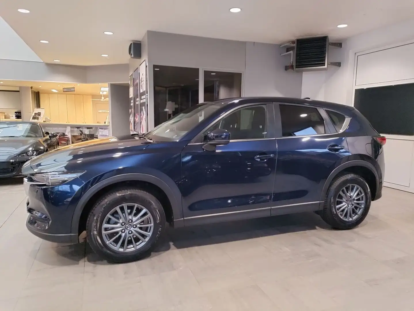 Mazda CX-5 2.0 SKYACTIV-G Premium Edition AUT Bleu - 2