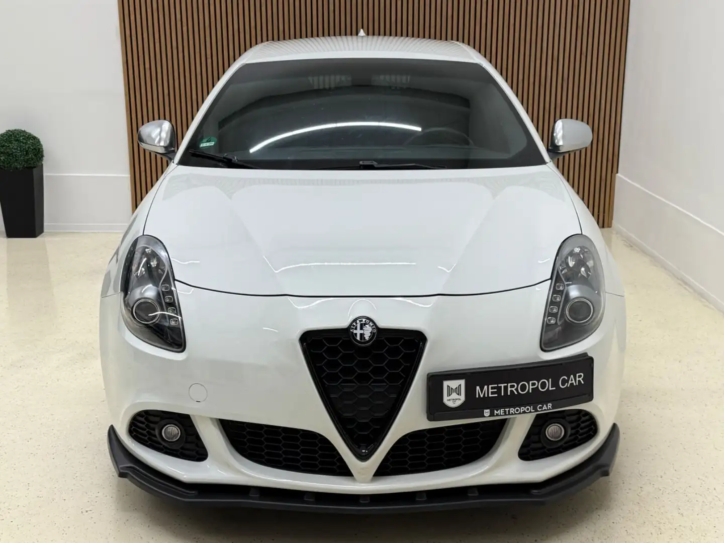 Alfa Romeo Giulietta 1.4 Turbo Turismo Sport LED*PDC*SHZ*LM Weiß - 2