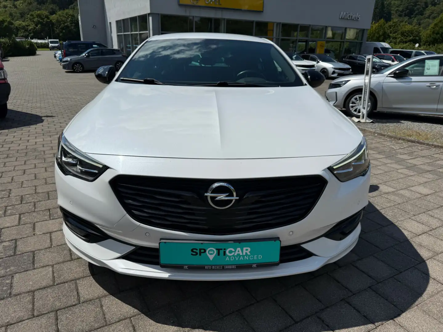 Opel Insignia 2.0 D Business Innovation OPC-Line Weiß - 2