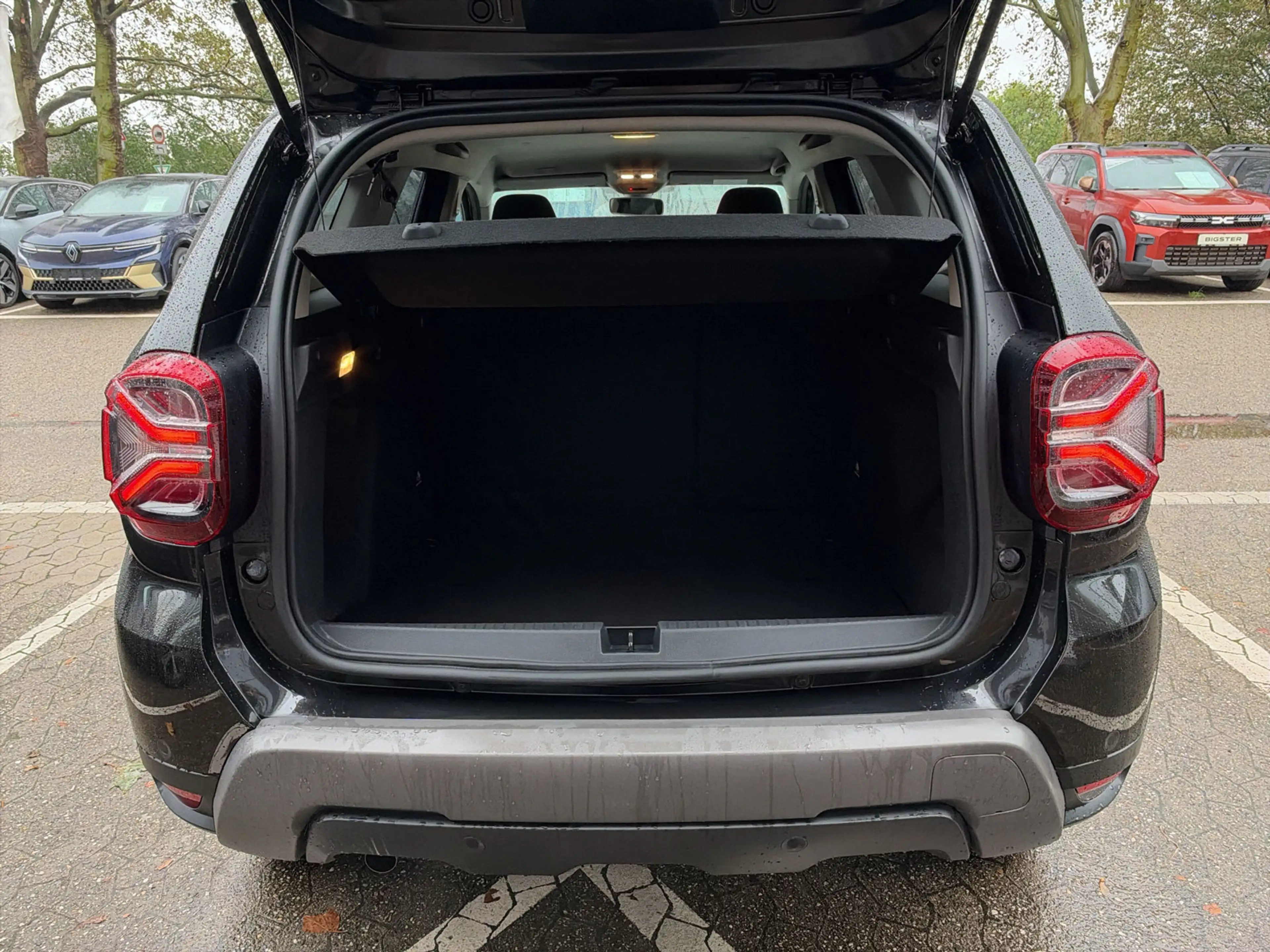 Dacia Duster Journey+ TCe 130 Scheckheft 360° Navi PDC — photo 8