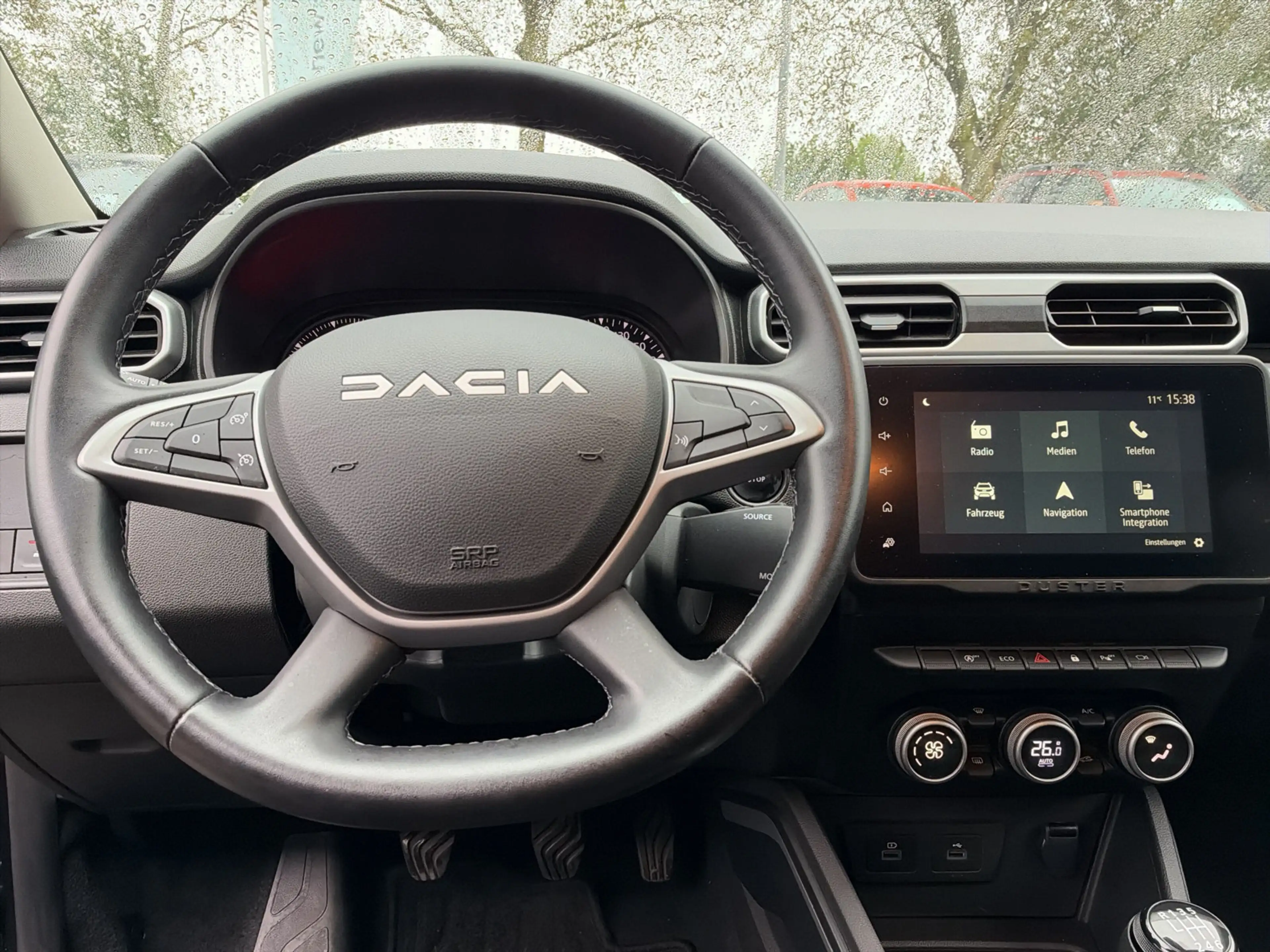 Dacia Duster Journey+ TCe 130 Scheckheft 360° Navi PDC — photo 14