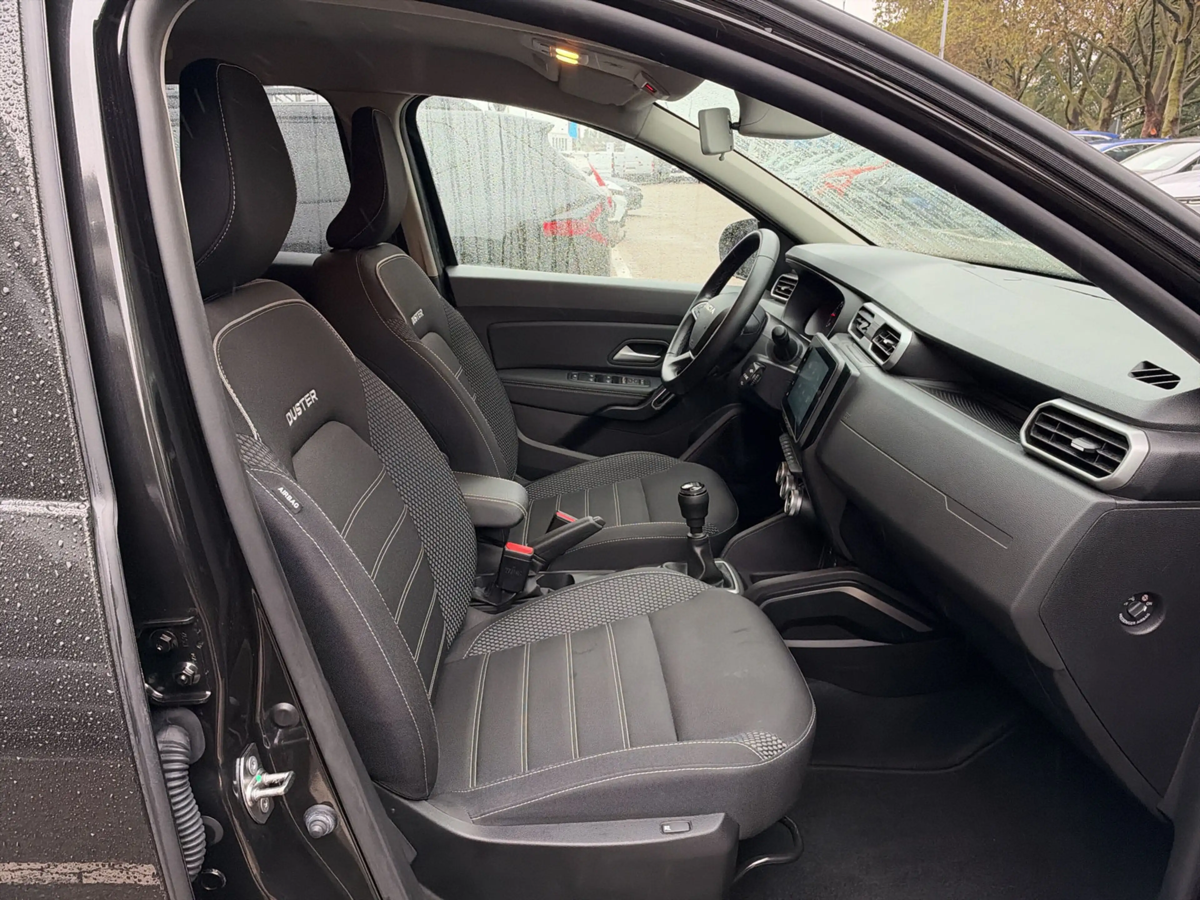 Dacia Duster Journey+ TCe 130 Scheckheft 360° Navi PDC — photo 11
