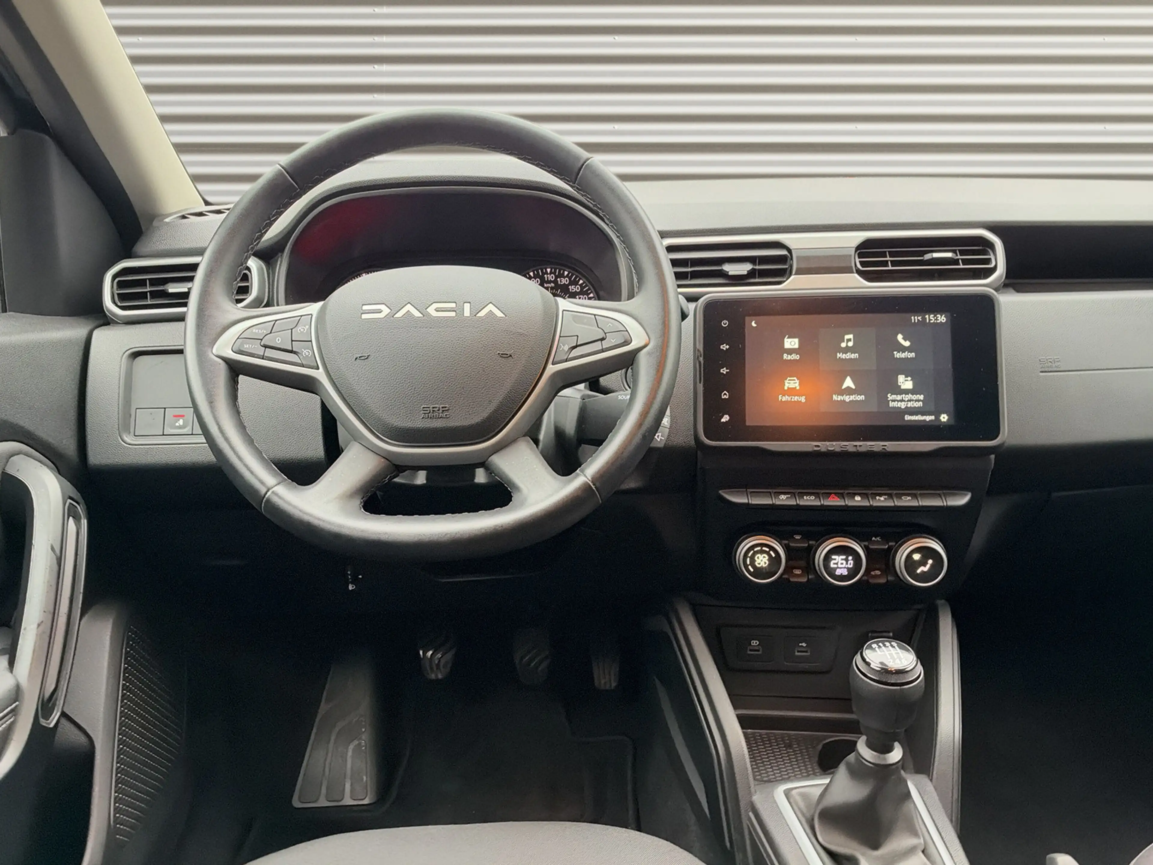Dacia Duster Journey+ TCe 130 Scheckheft 360° Navi PDC — photo 7