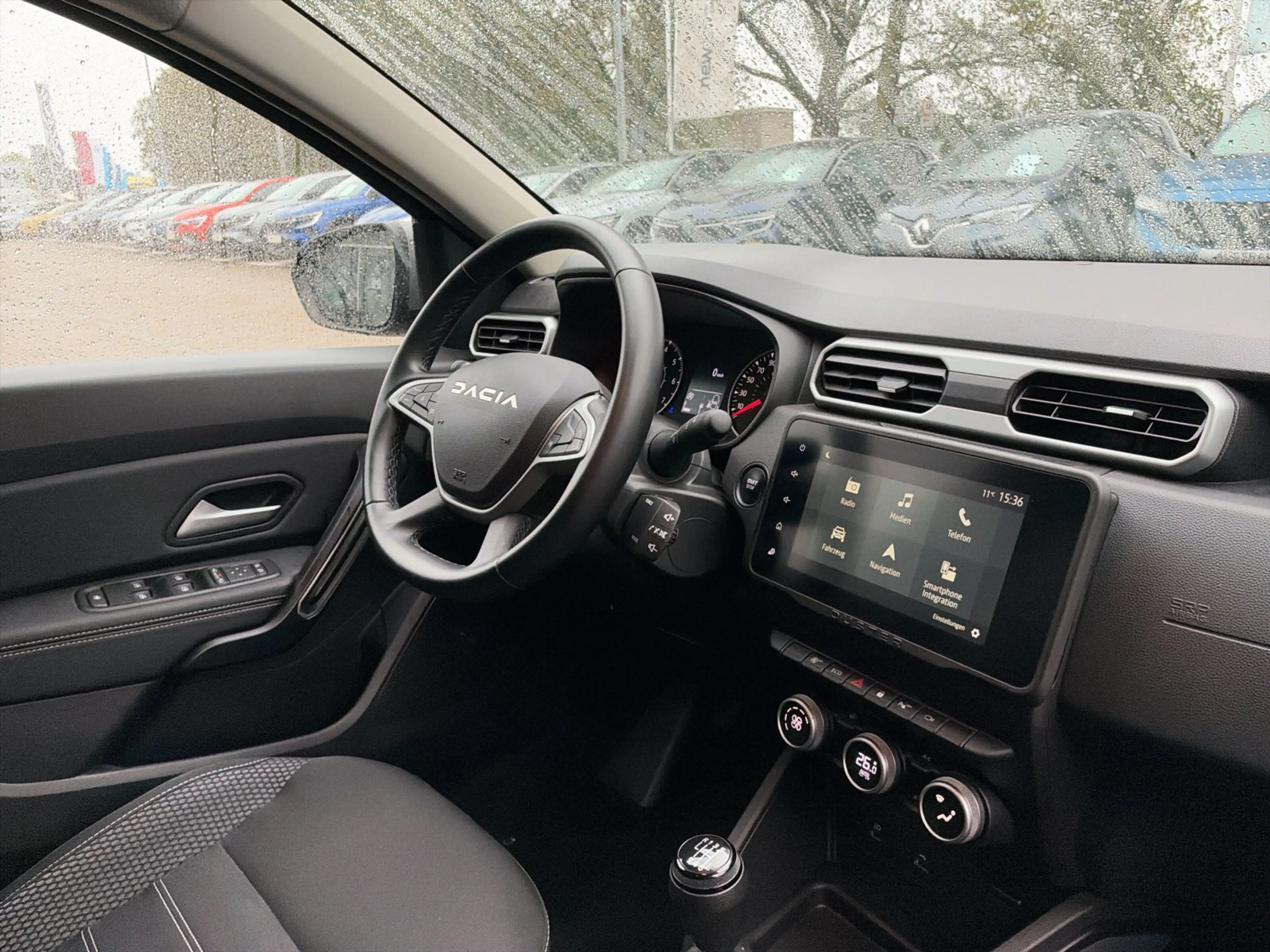 Dacia Duster Journey+ TCe 130 Scheckheft 360° Navi PDC — photo 9