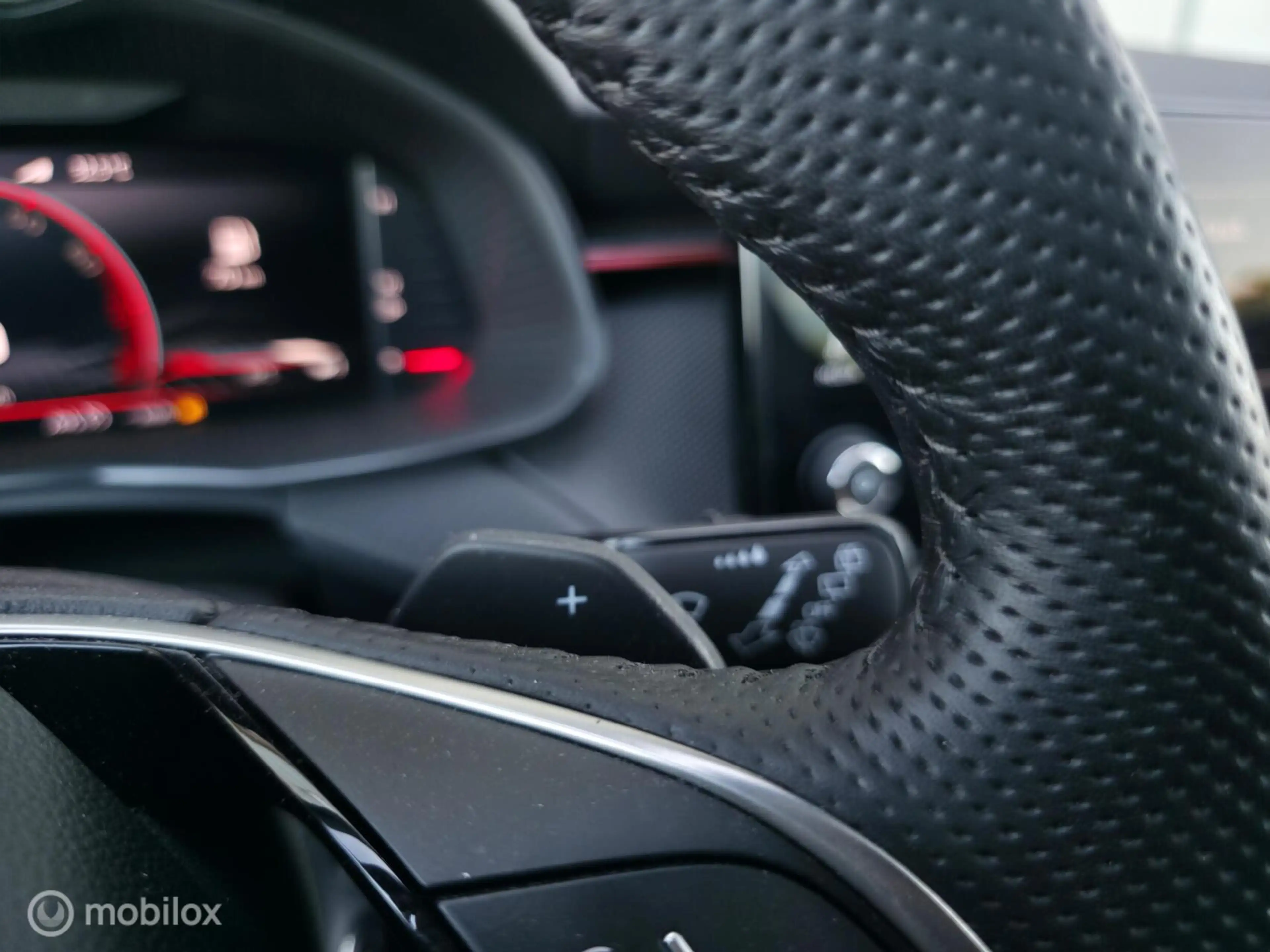 Skoda Scala 1.5 TSI ACT Monte Carlo / Pano / Cam. / Carplay — photo 16