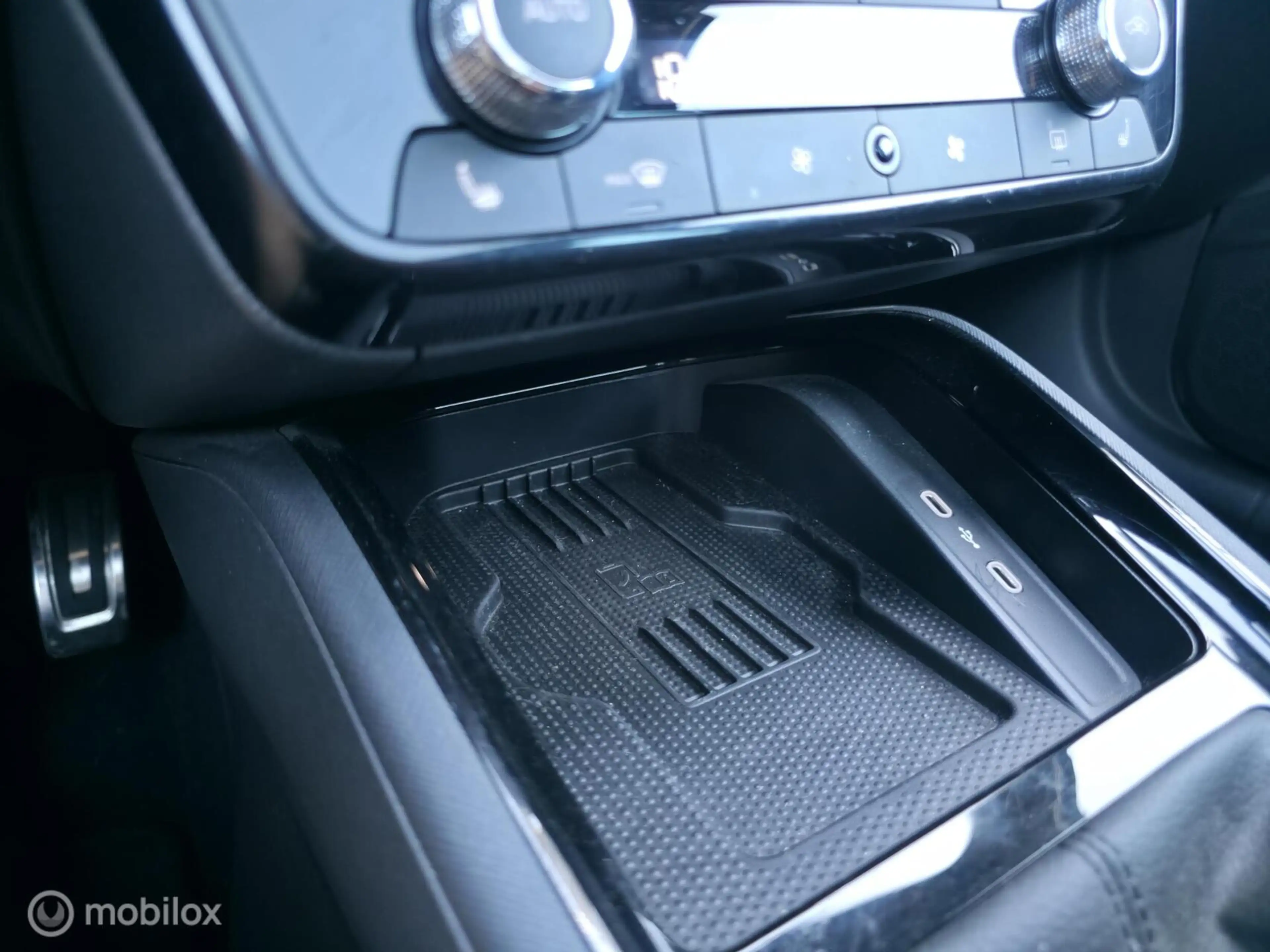 Skoda Scala 1.5 TSI ACT Monte Carlo / Pano / Cam. / Carplay — photo 22