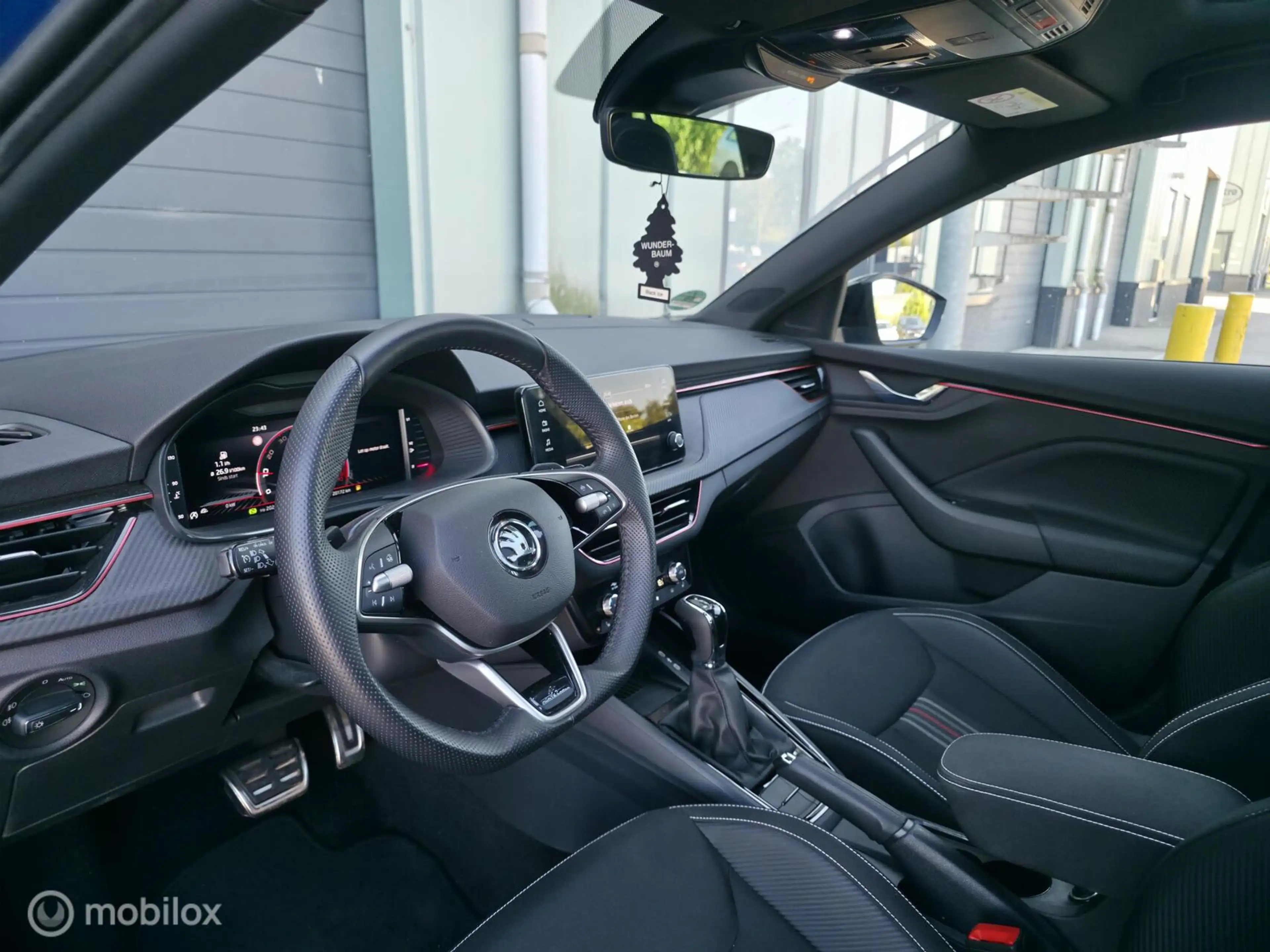 Skoda Scala 1.5 TSI ACT Monte Carlo / Pano / Cam. / Carplay — photo 6