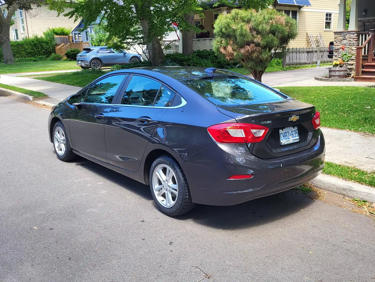 Chevrolet Cruze photo Chevrolet Cruze