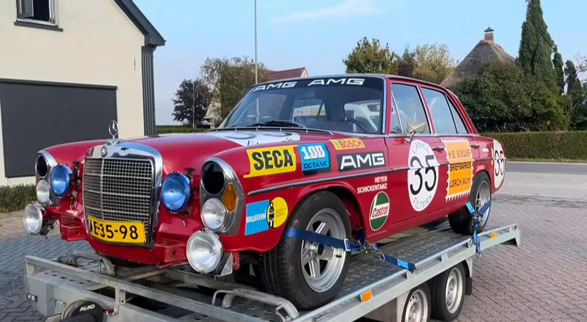 Mercedes-Benz 280 200-280 (W115) Red Pig Weiß - 1