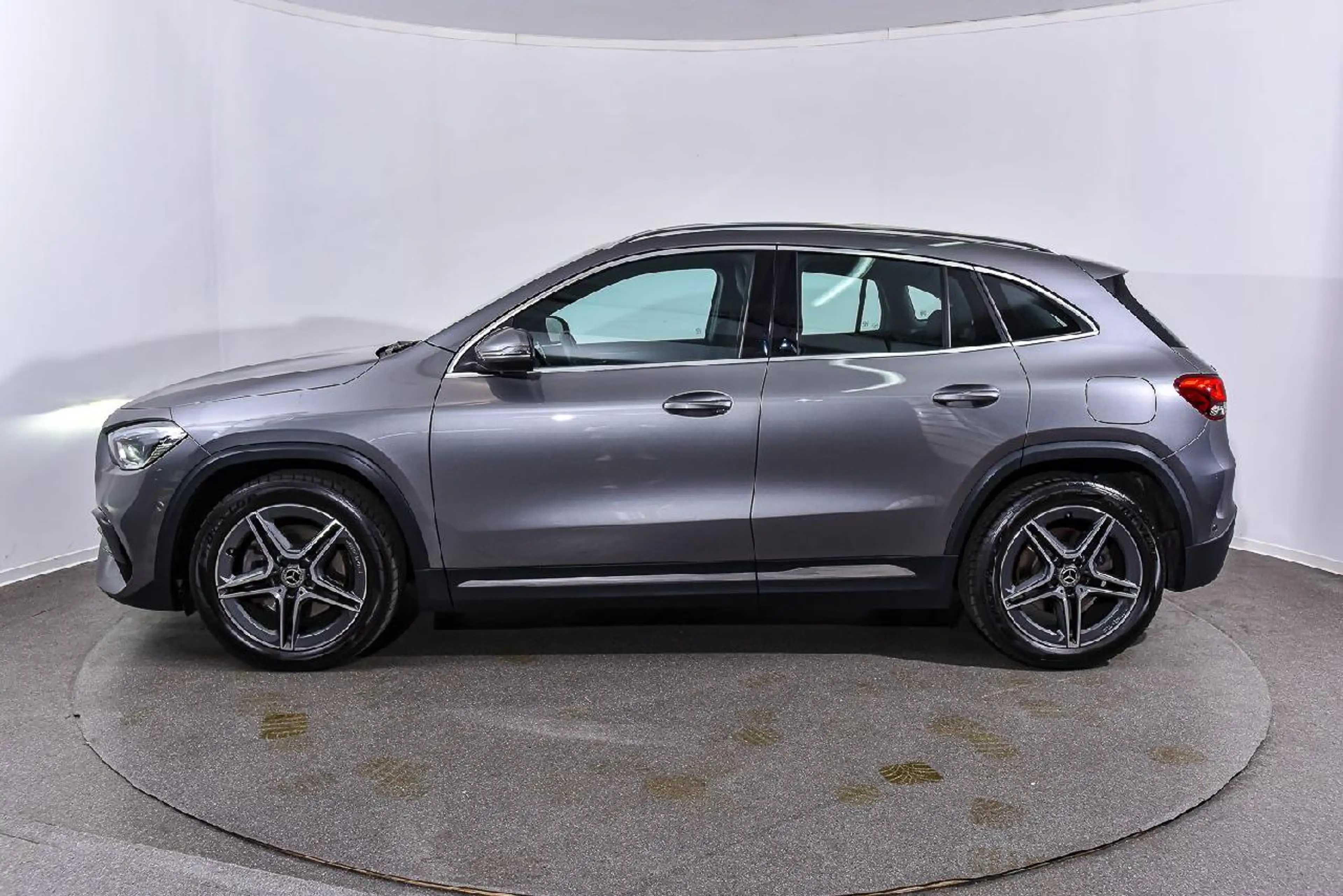 Mercedes-Benz GLA 220 GLA 220 d 4Matic — photo 8