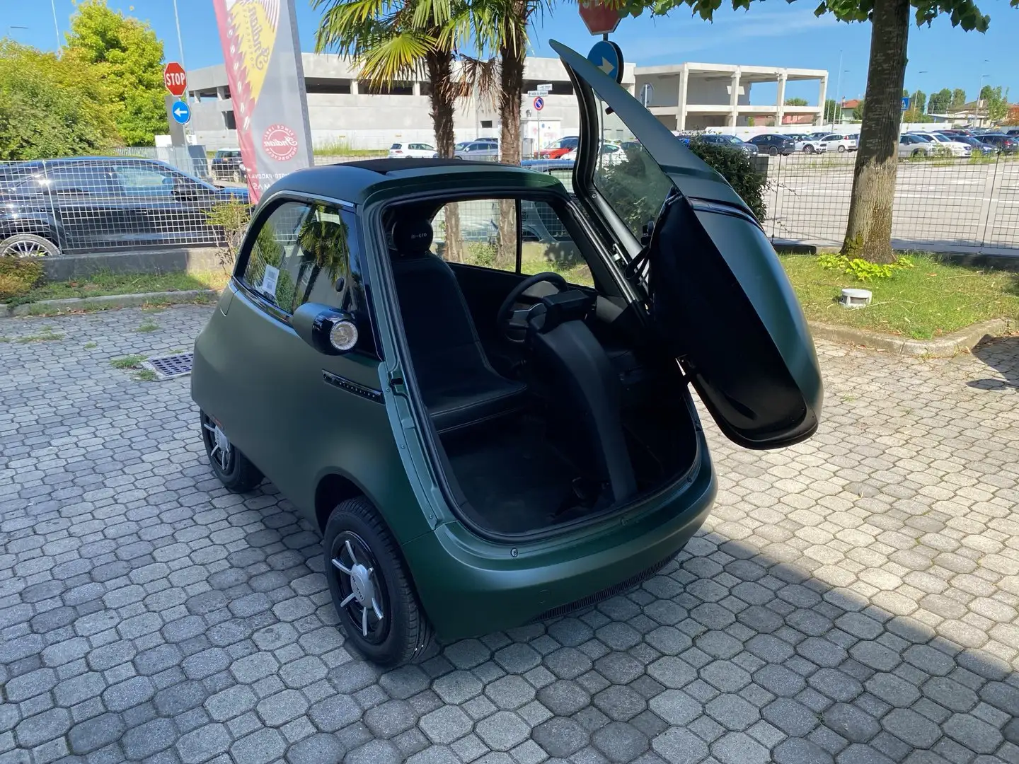 Micro Microlino Long Range 15 kwk autonomia 228 KM Zelená - 2