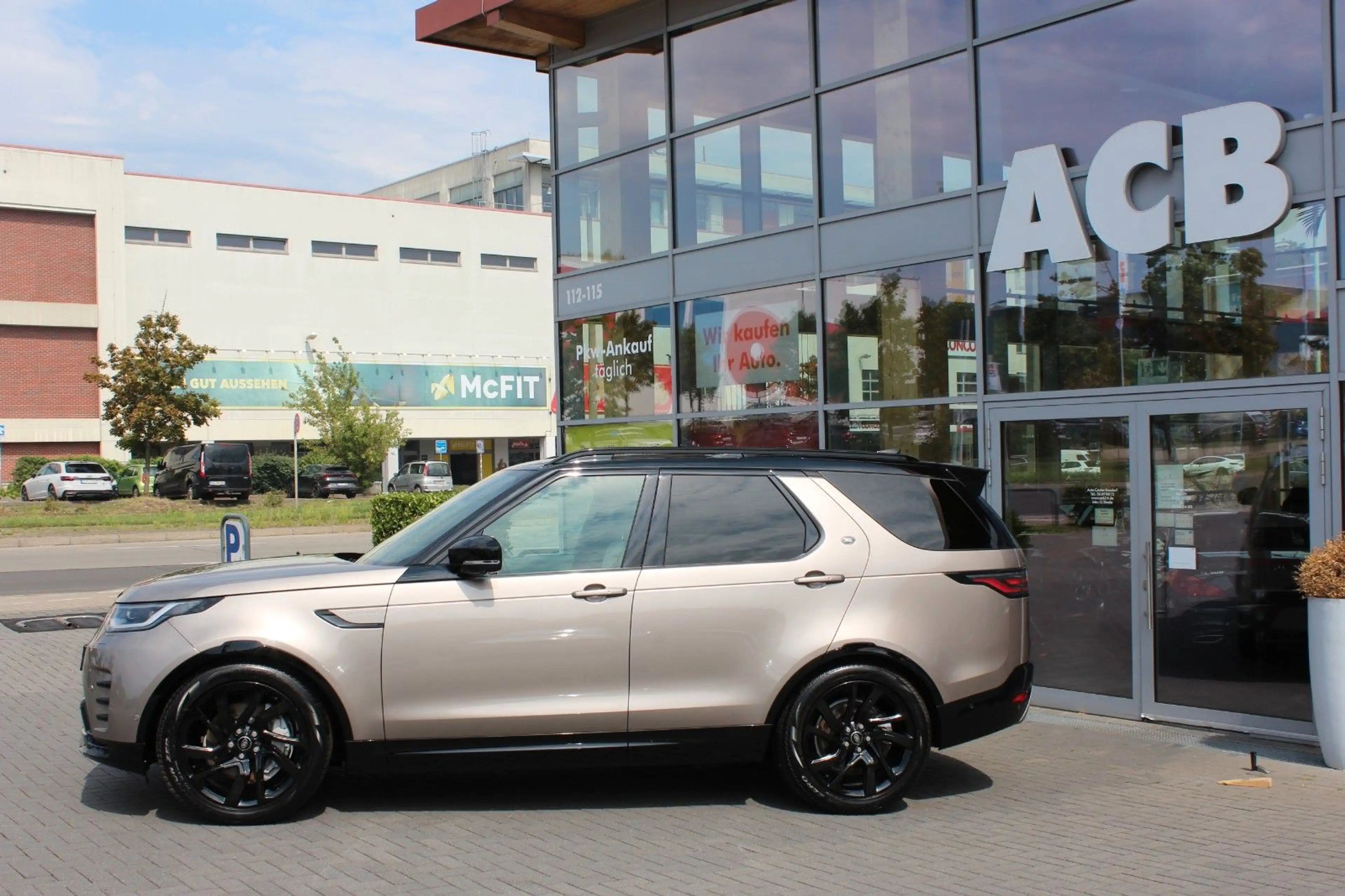 Land Rover Discovery 5 R-Dynamic SE D300 AWD ACC Pano AHK — photo 3