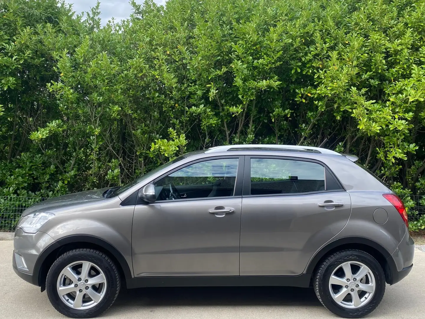SsangYong Korando Korando 2.0d B.AUTO / CLIM / CARNET / GARANTIE !!! Argent - 2