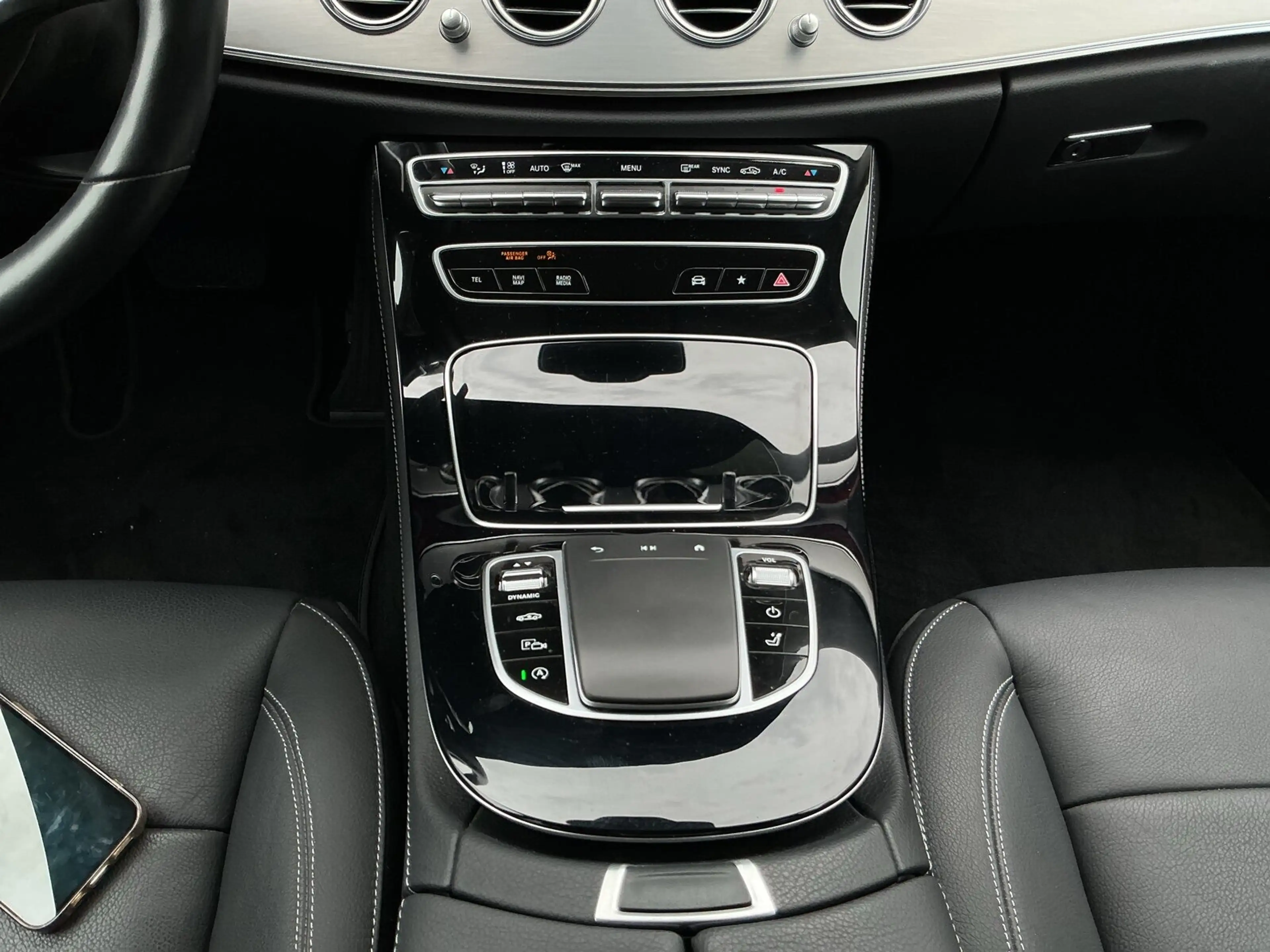 Mercedes-Benz E 400 E 400 d 4M T Ava Distro Rüka Memory Spiegelpaket — photo 15