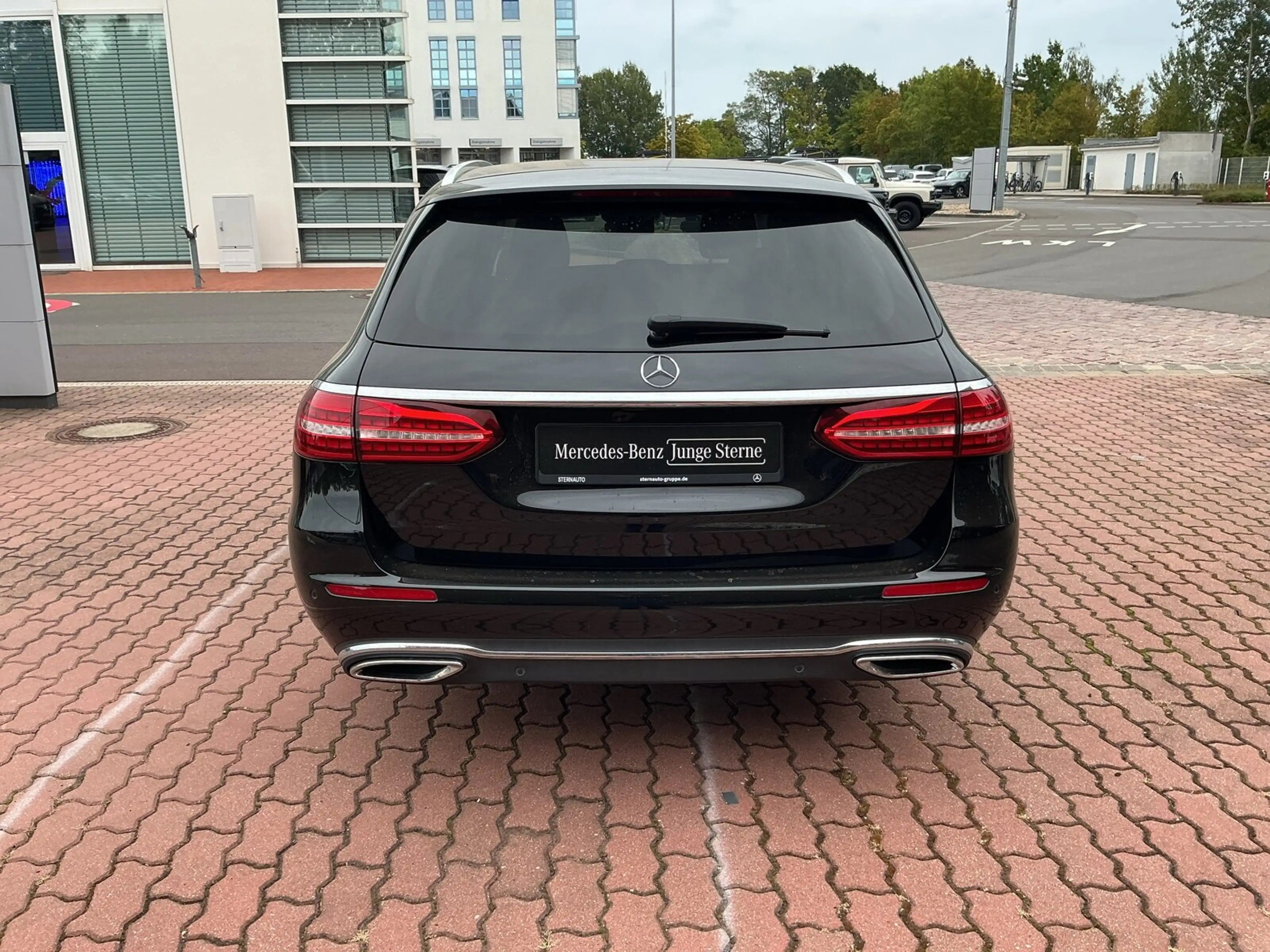 Mercedes-Benz E 400 E 400 d 4M T Ava Distro Rüka Memory Spiegelpaket — photo 5