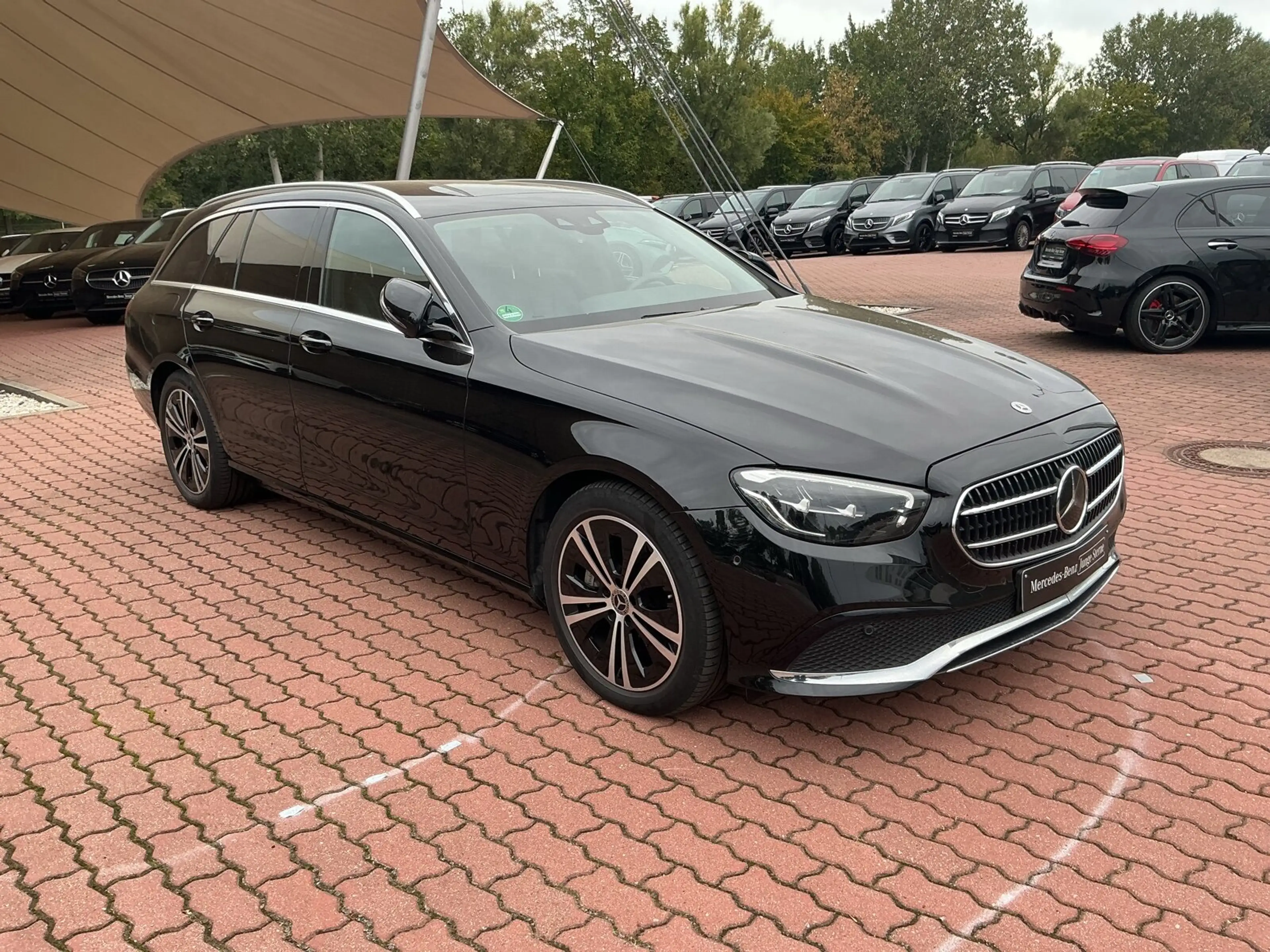 Mercedes-Benz E 400 E 400 d 4M T Ava Distro Rüka Memory Spiegelpaket — photo 3