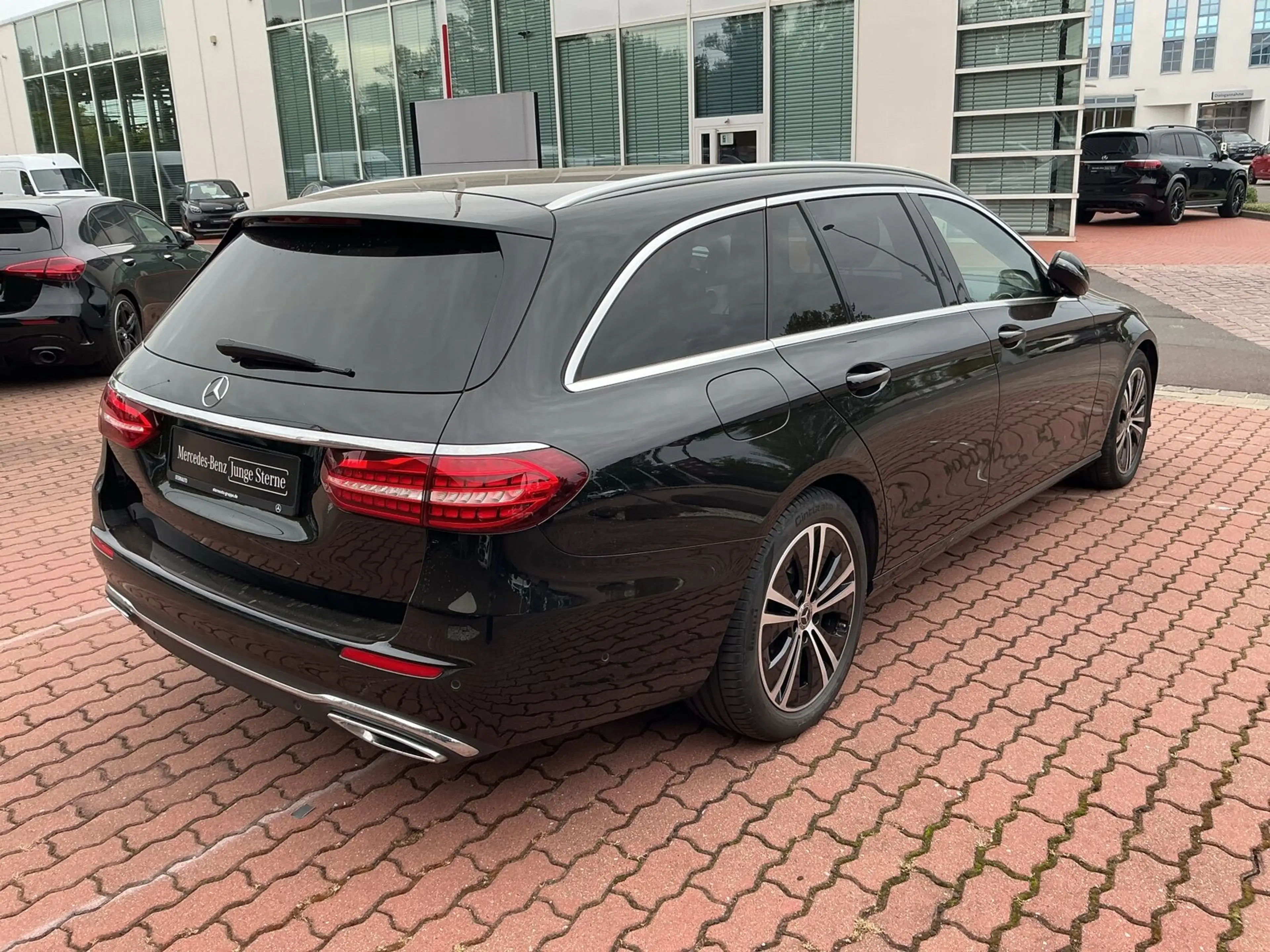 Mercedes-Benz E 400 E 400 d 4M T Ava Distro Rüka Memory Spiegelpaket — photo 4