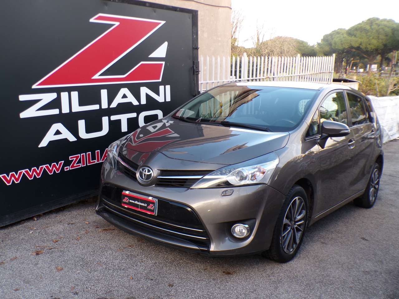 Toyota Verso 1.6 d-4d TETTO..PACK SAFETY..RETROCAMERA..