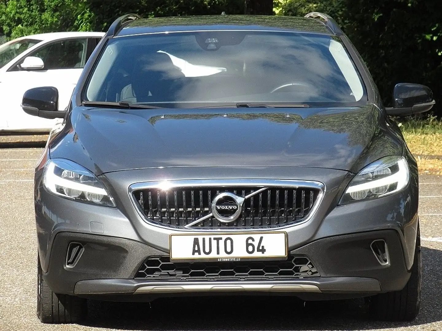Volvo V40 Cross Country D3 150CV 103000KM 11/2020 *Garantie 1 ans* Gris - 2