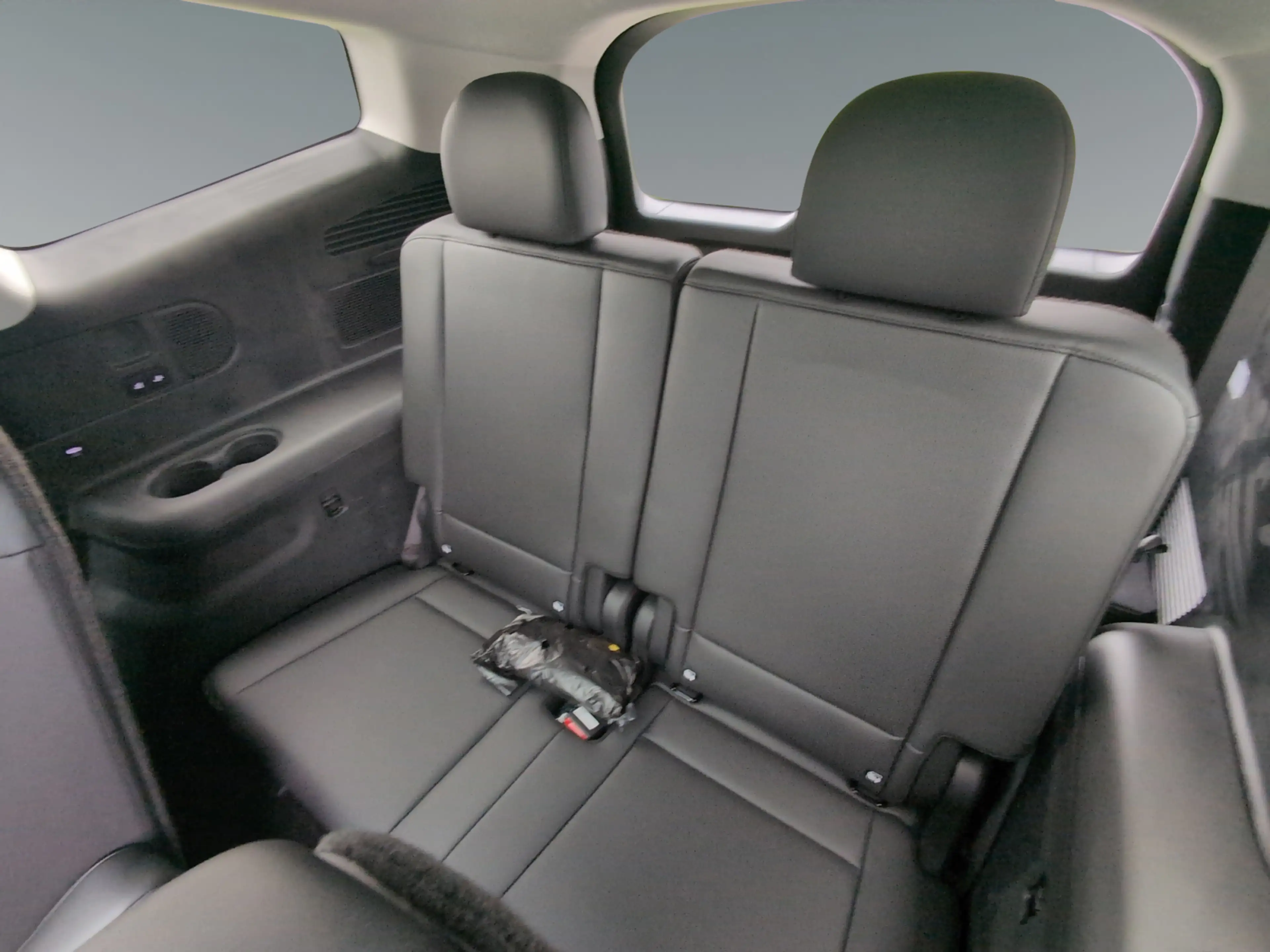 Hyundai IONIQ 9 Calligraphy 110 kWh 4WD — photo 13