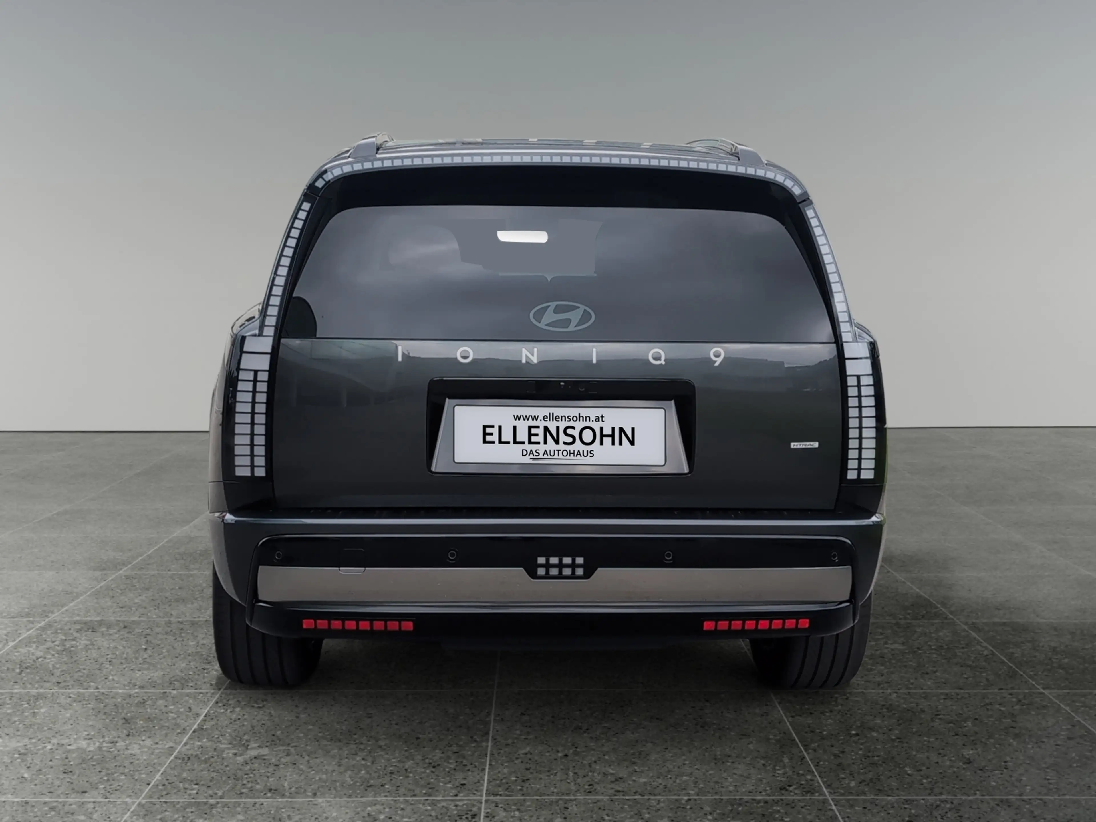 Hyundai IONIQ 9 Calligraphy 110 kWh 4WD — photo 4
