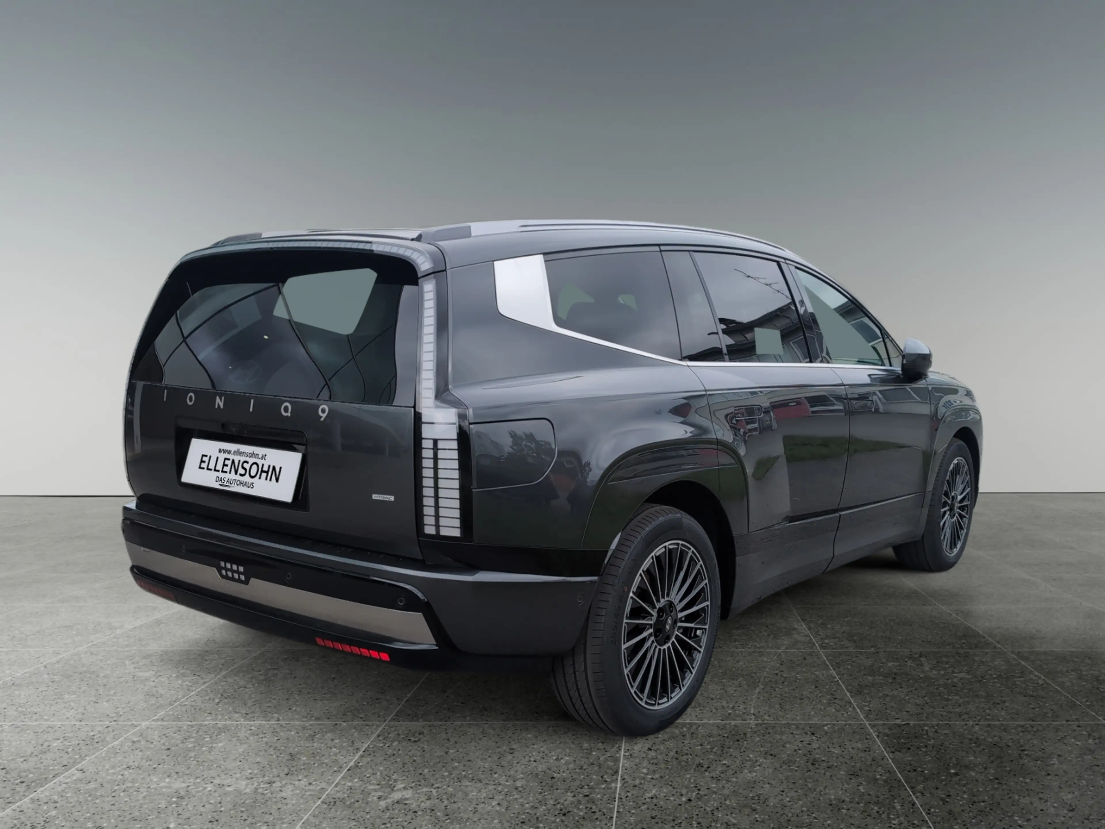 Hyundai IONIQ 9 Calligraphy 110 kWh 4WD — photo 5
