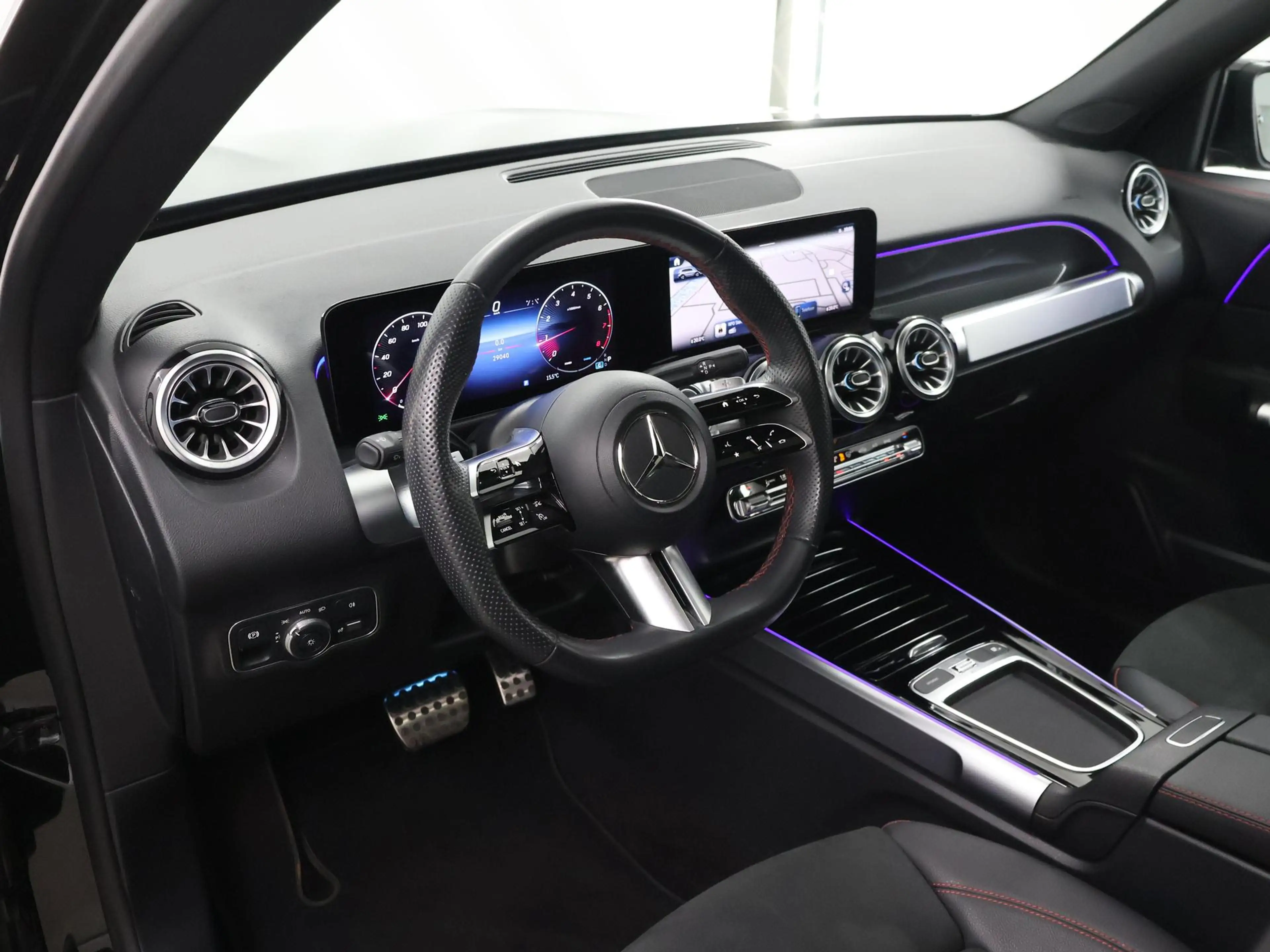Mercedes-Benz GLB 180 AMG Line | Night | Panoramadak | Multibeam | 19" l — photo 7