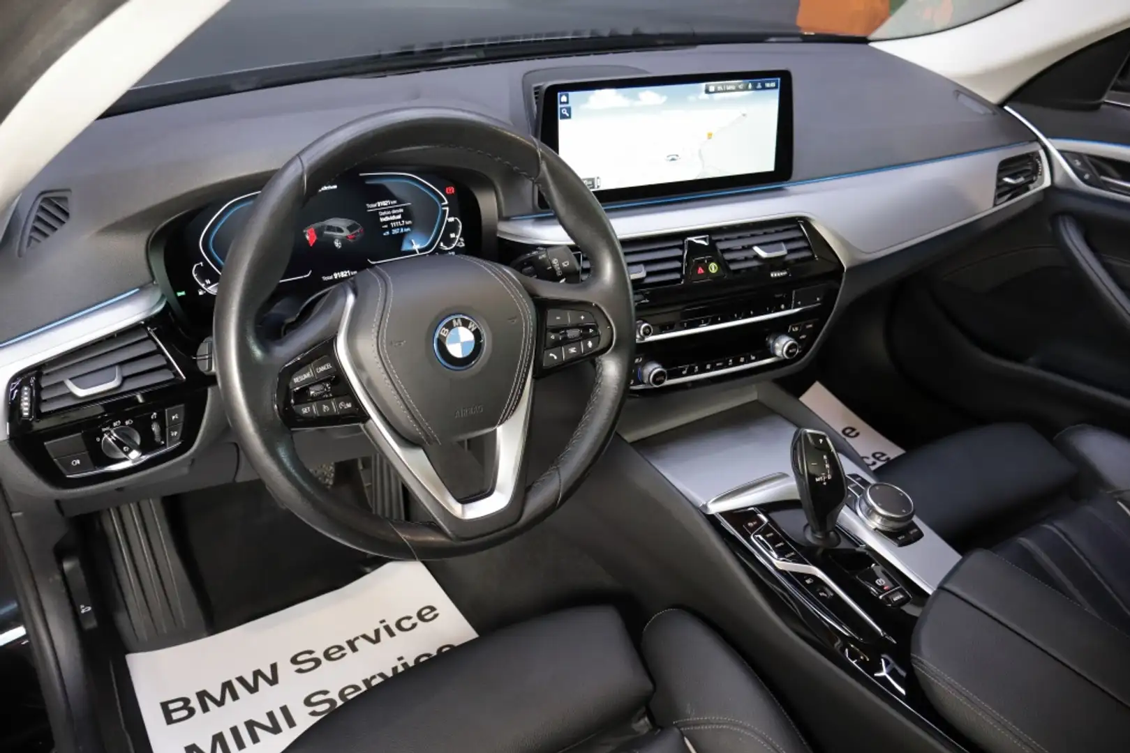 BMW 530 530e Touring xDrive Noir - 2