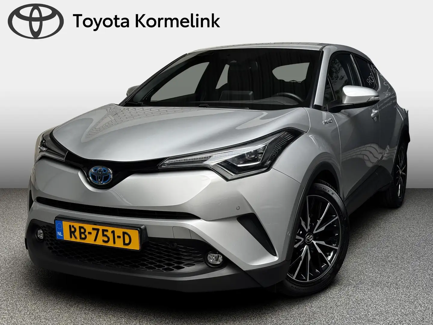 Toyota C-HR 1.8 Hybrid Executive automaat Grijs - 1