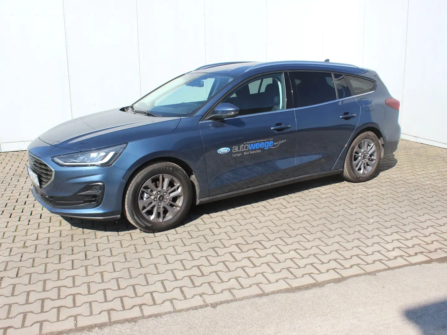 Ford Focus Titanium Turnier Blau - 2