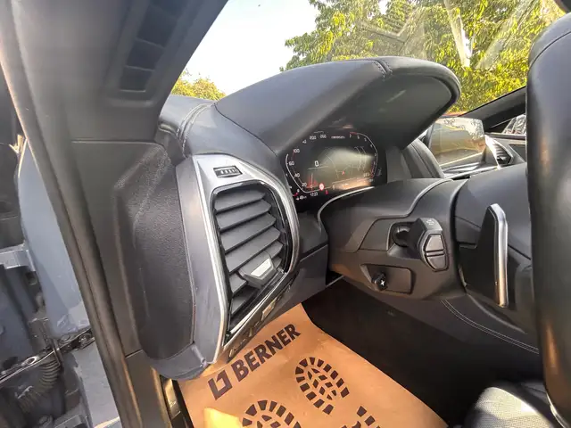 BMW M850 M850 i xDrive Aut Cabrio Leder Navi LED 1 Besitz Ansicht 30