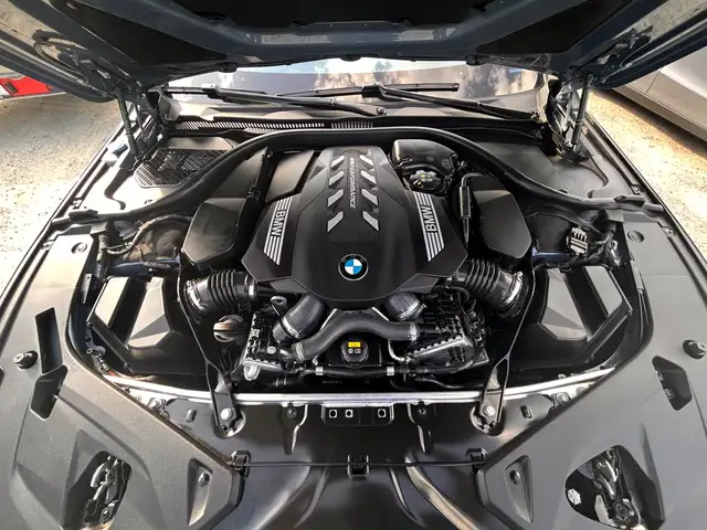 BMW M850 M850 i xDrive Aut Cabrio Leder Navi LED 1 Besitz Ansicht 37