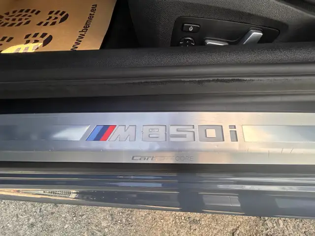 BMW M850 M850 i xDrive Aut Cabrio Leder Navi LED 1 Besitz Ansicht 34